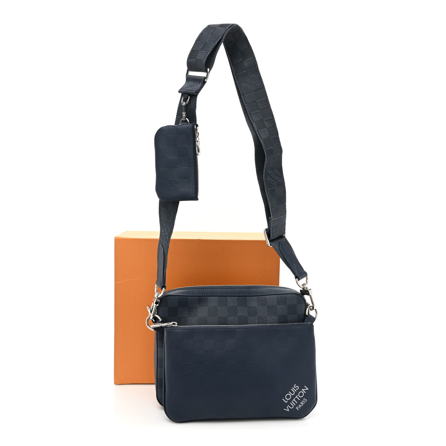 入手困難★希少【LOUIS VUITTON】Trio Messenger Bag Damier 3D Louis Vuitton Damier Graphite 3D Trio Messenger Bag – Savonches