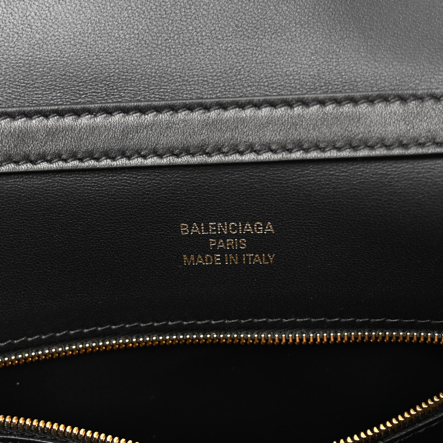 【関税&送料込】Balenciaga Smooth Black Calfskin Small Rodeo Women's Rodeo Handbag Small in Black | Balenciaga US