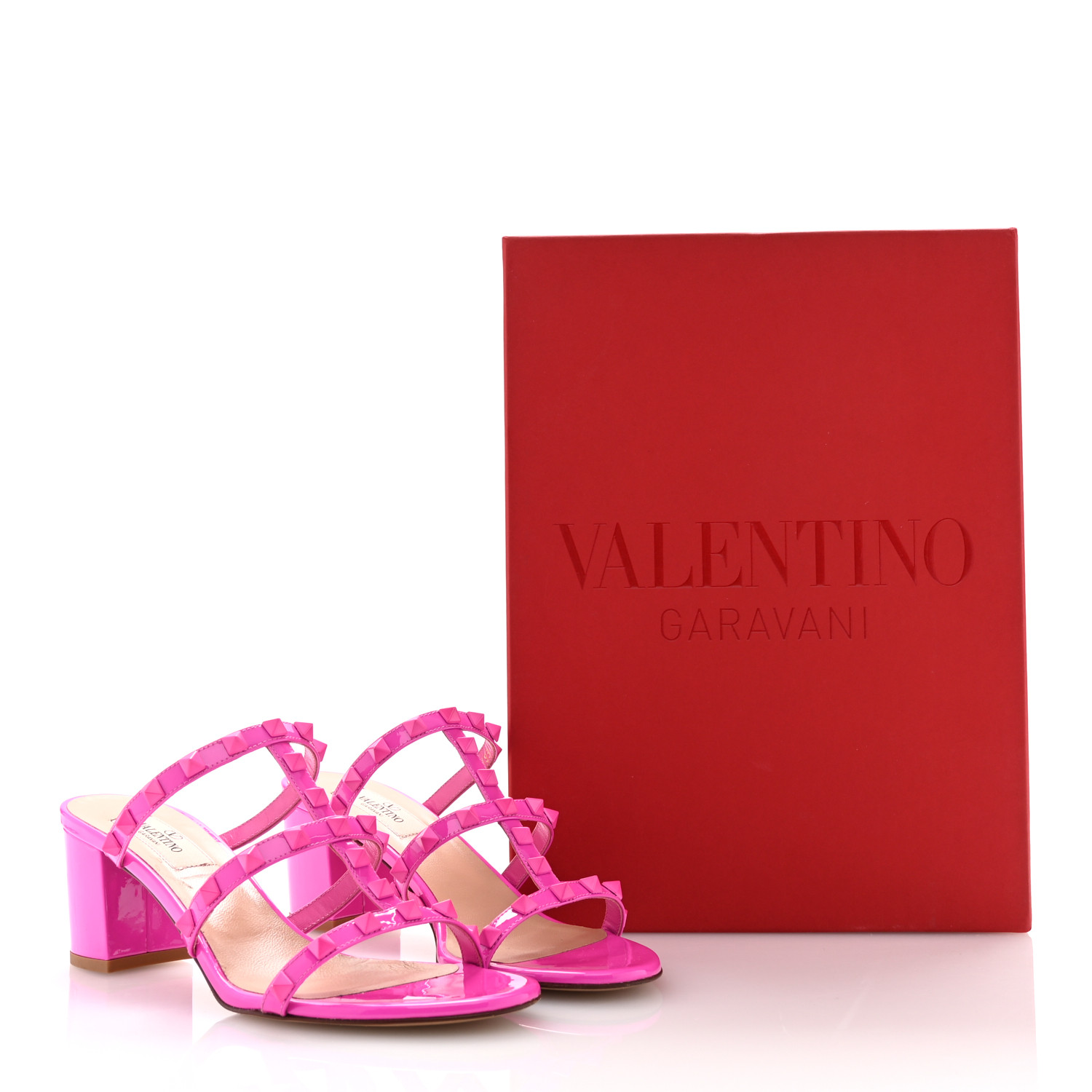 VALENTINO GARAVANI 未使用 VALENTINO GARAVANI Patent Lacquered Monochrome Rockstud 60mm