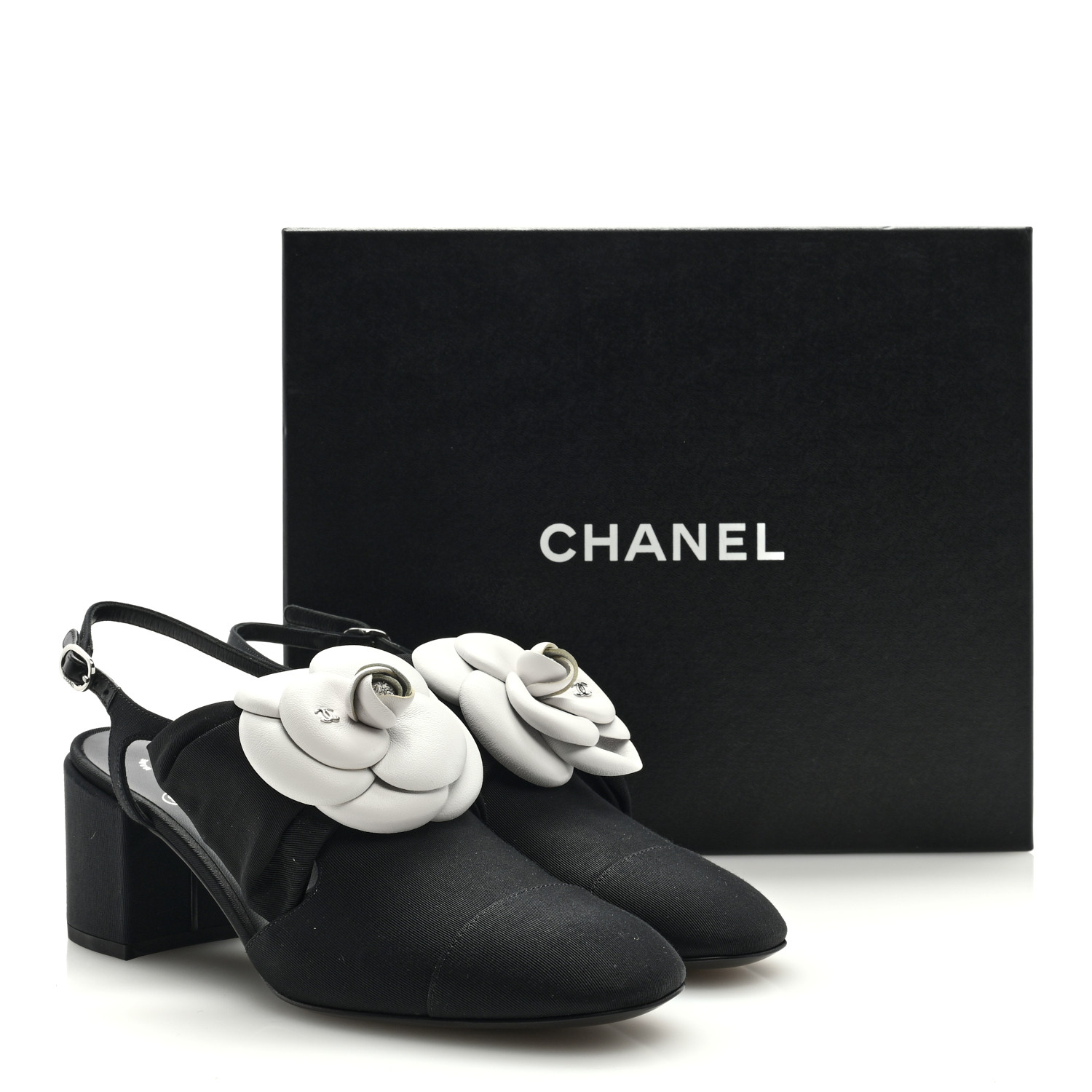 CHANELリボン2ロール白＆黒 CHANEL Shiny Fabric Grosgrain Cap Toe Camellia Bow Slingback