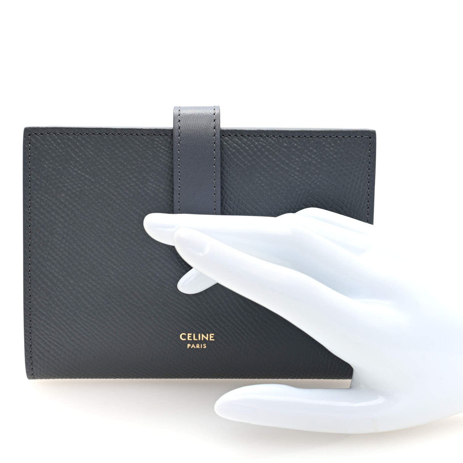 CELINE Medium Strap Wallet グレー CELINE Grained Calfskin Medium Multifunction Strap Wallet