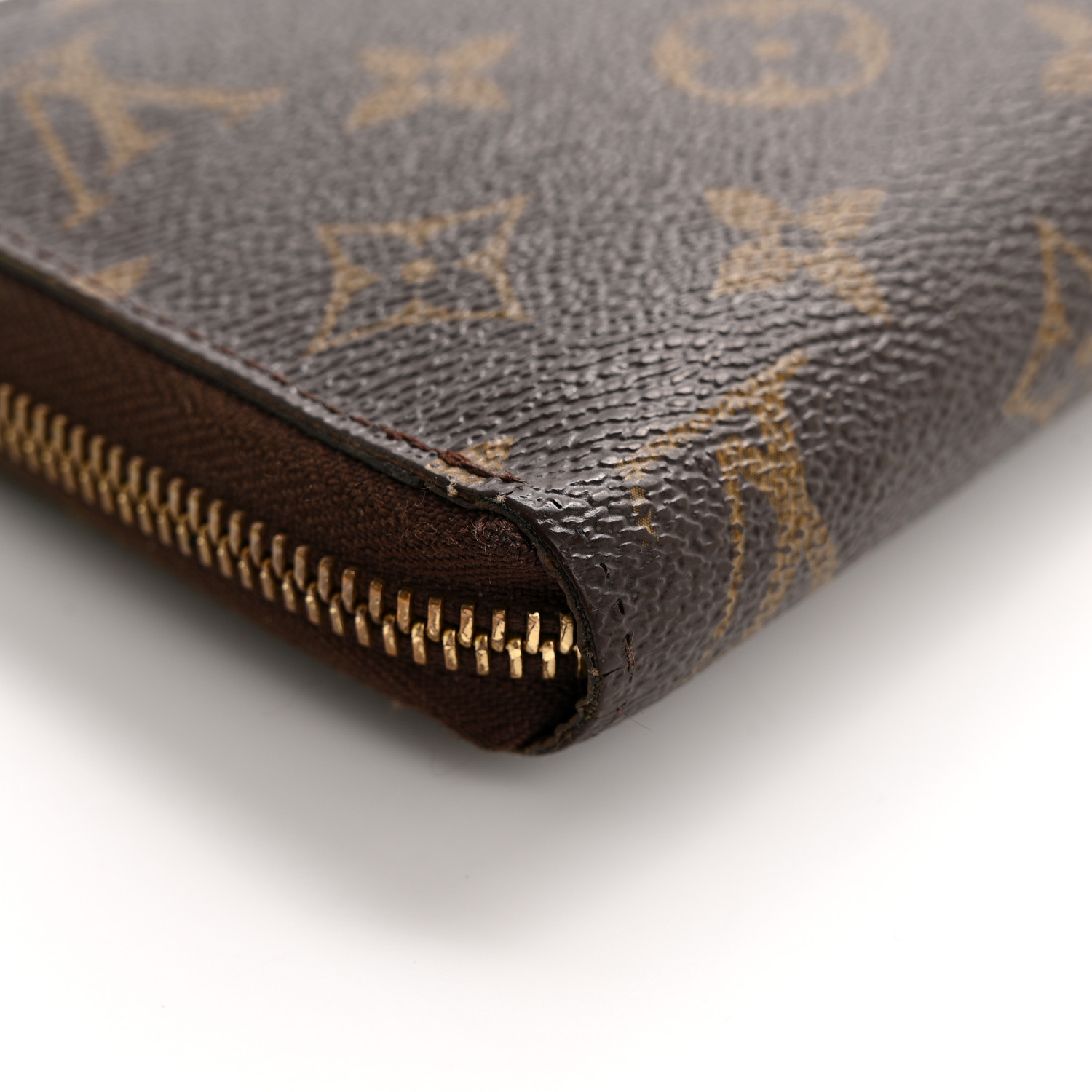 LOUIS VUITTON Monogram Zippy Wallet 1602292 | FASHIONPHILE