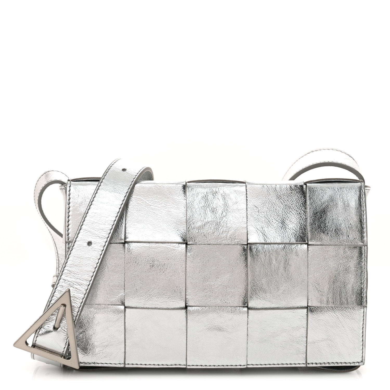 BOTTEGA VENETA Metallic Lambskin Maxi Intrecciato Cassette