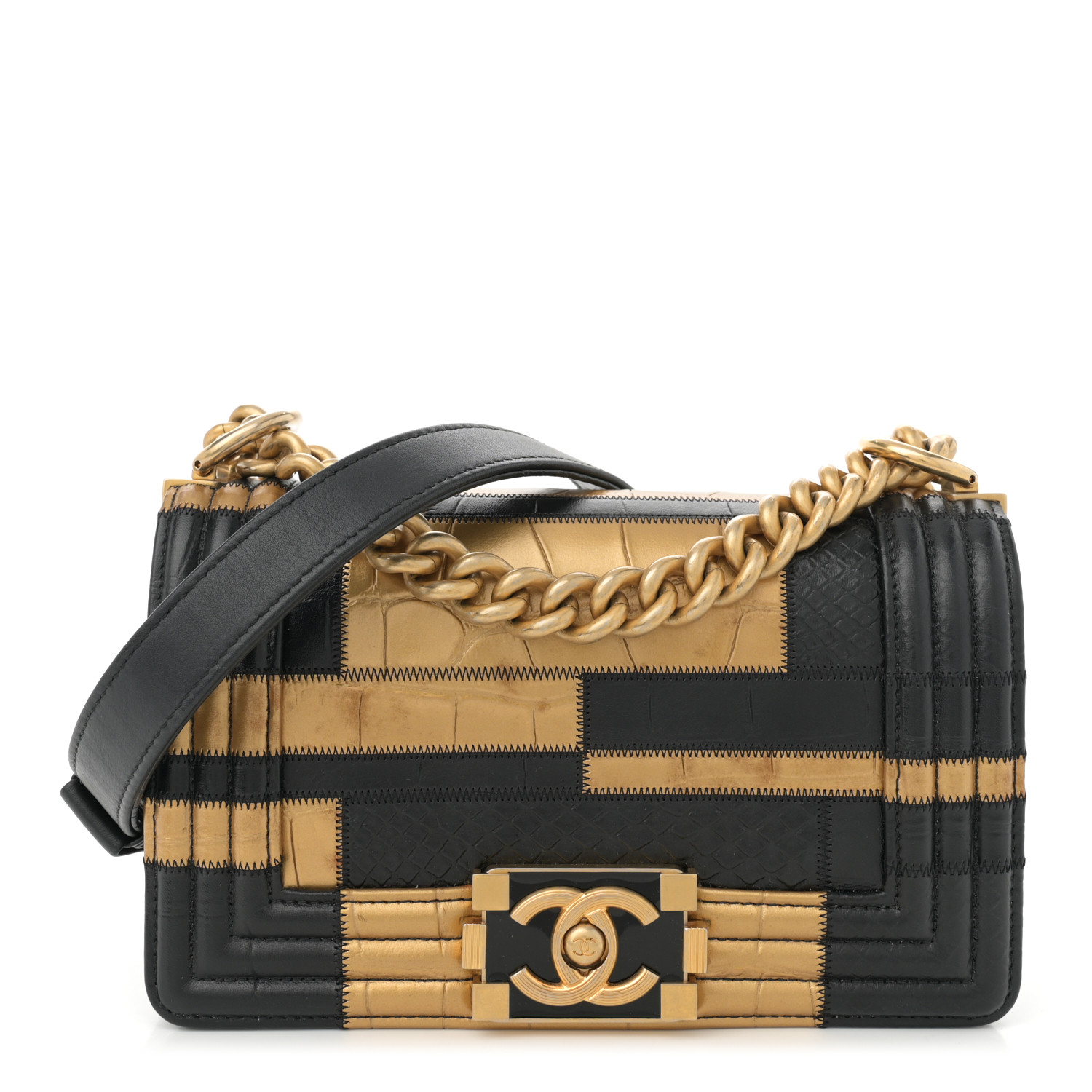 CHANEL  バック パイソン柄 CHANEL Crocodile Python Calfskin Embossed Small Boy Flap