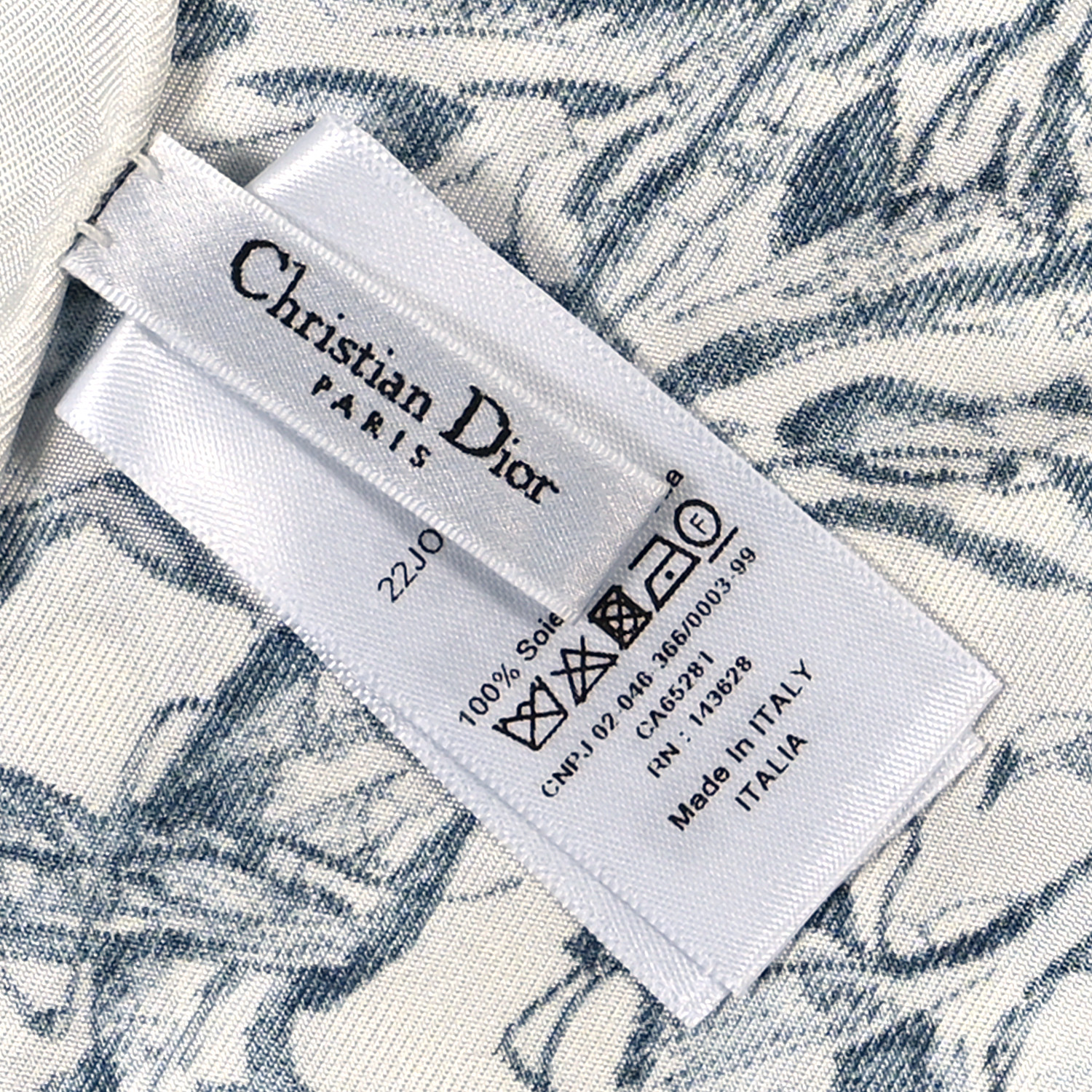 Christian Dior パピヨンスカーフ Christian Dior パピヨンスカーフ DIOR | Dior Camo Papillon 90