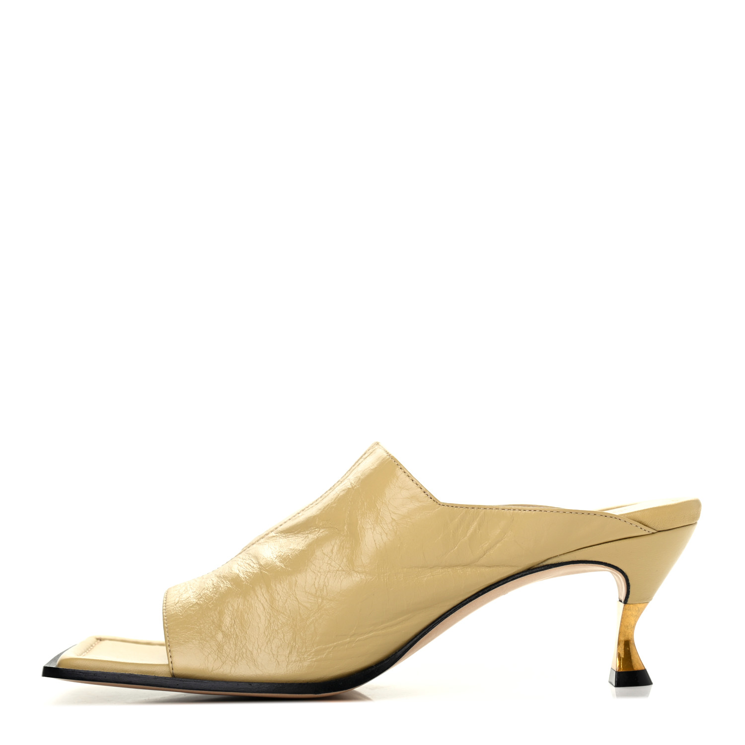 靴 BOTTEGA VENETA Sandals Tapioca Bottega Veneta Padded Leather Sandals in Tapioca | FWRD