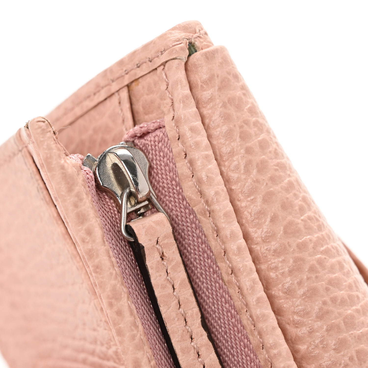 GUCCI カードケース PERFECT PINK GUCCI Calfskin GG Matelasse Card Case Wallet Perfect Pink