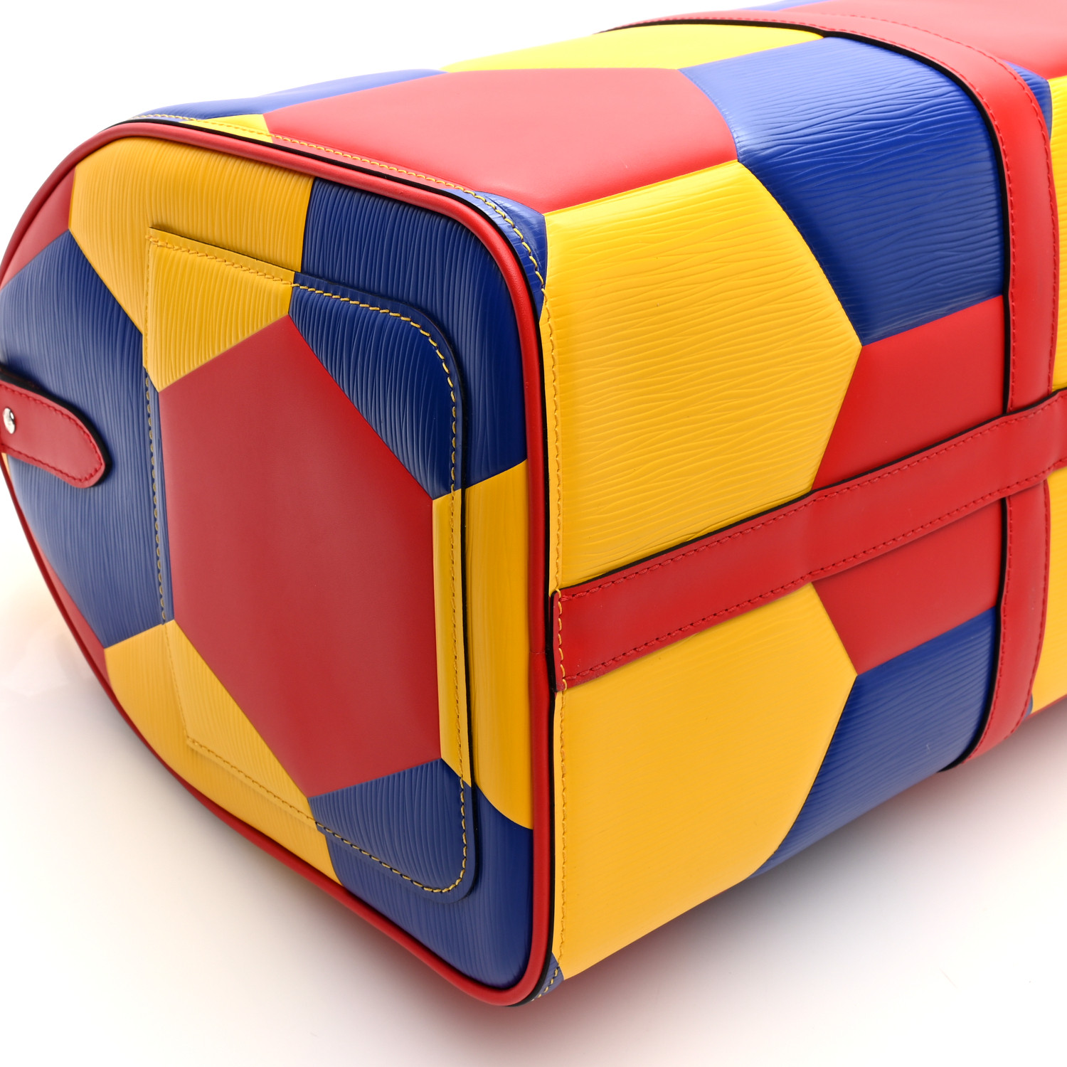 LOUIS VUITTON Epi FIFA World Cup 2018 Keepall Bandouliere 50