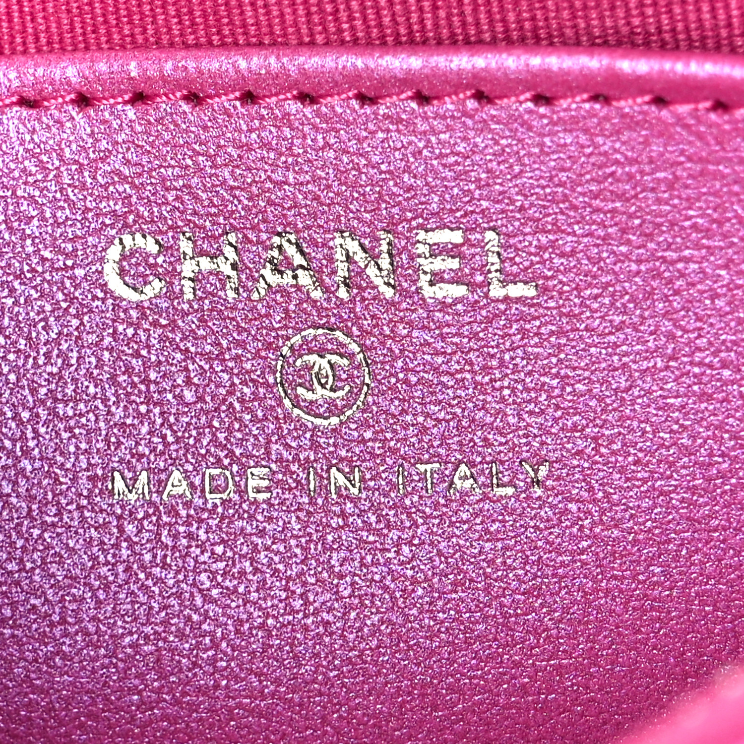 希少✨ROME SDS ARTIFACT 156cm CHANEL モチーフ CHANEL Shiny Goatskin Quilted Chanel 19 Round Clutch With