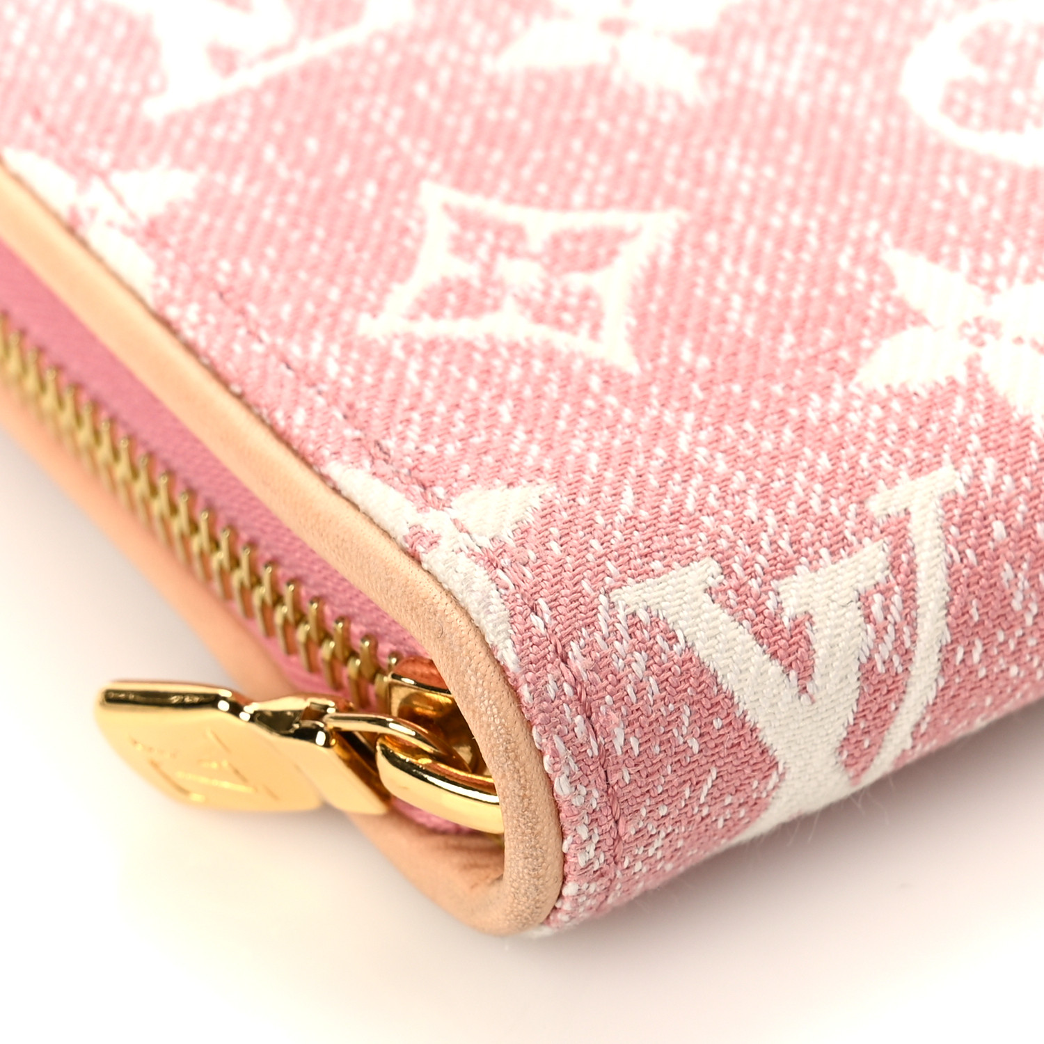 希少【Louis Vuitton】Zippy Wallet 長財布 Denim Jacquard Pink LOUIS VUITTON Metallic Monogram LV Garden Zippy Wallet