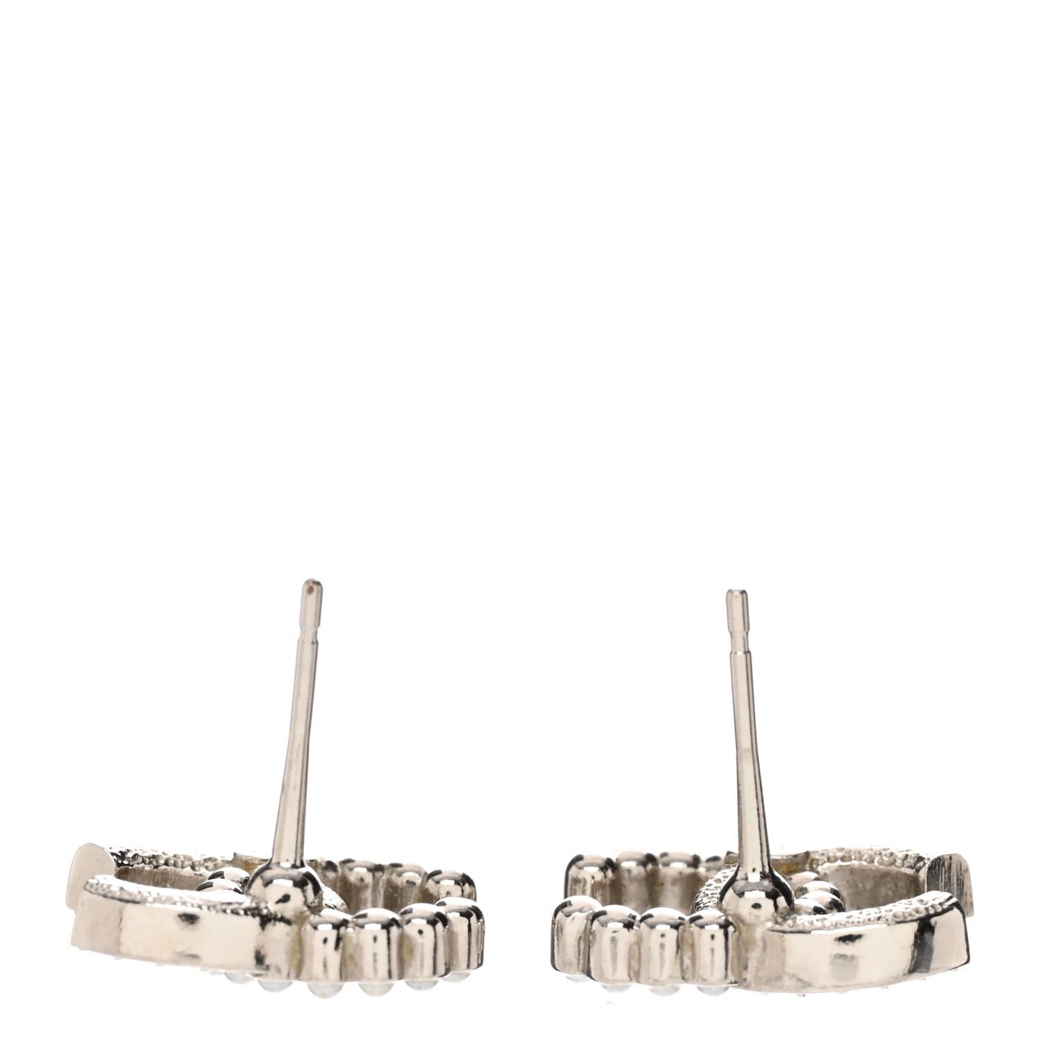 るい CHANEL Pearl CC Drop Earrings Silver 1667364 | FASHIONPHILE