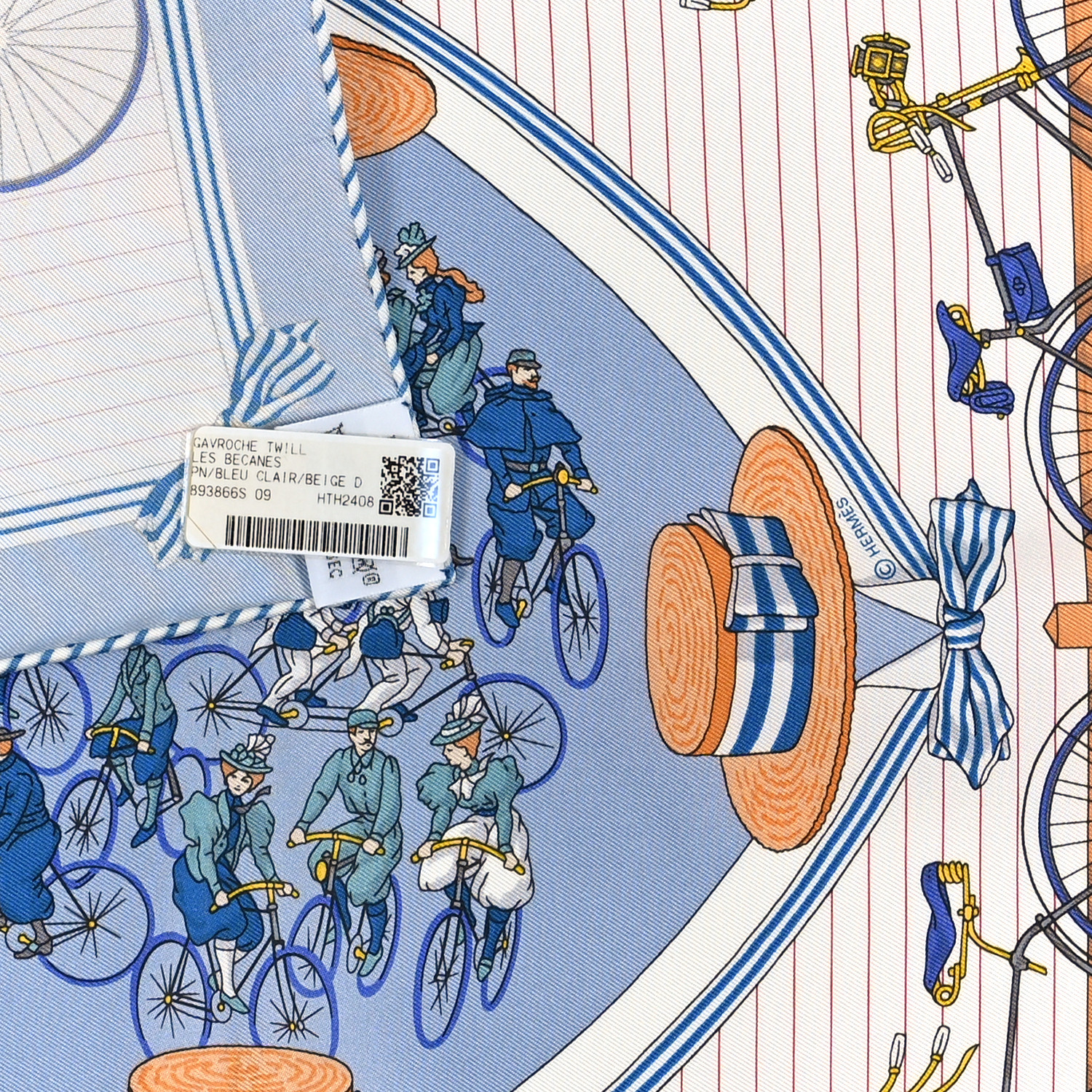 HERMES Silk Vintage Les Becanes Scarf 70 Bleu Clair Beige