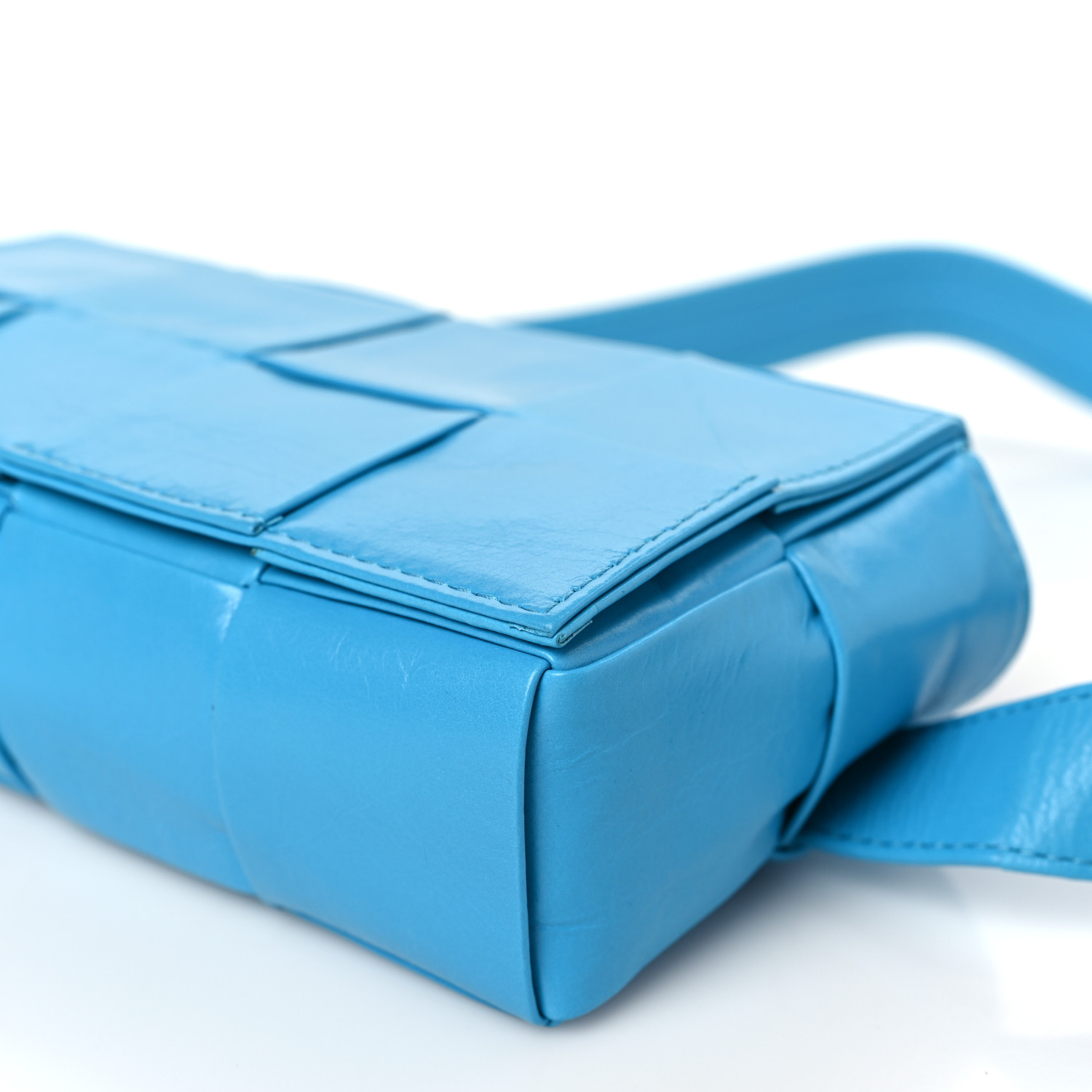 BOTTEGA VENETA Paper Calfskin Intrecciato Cassette Belt Bag