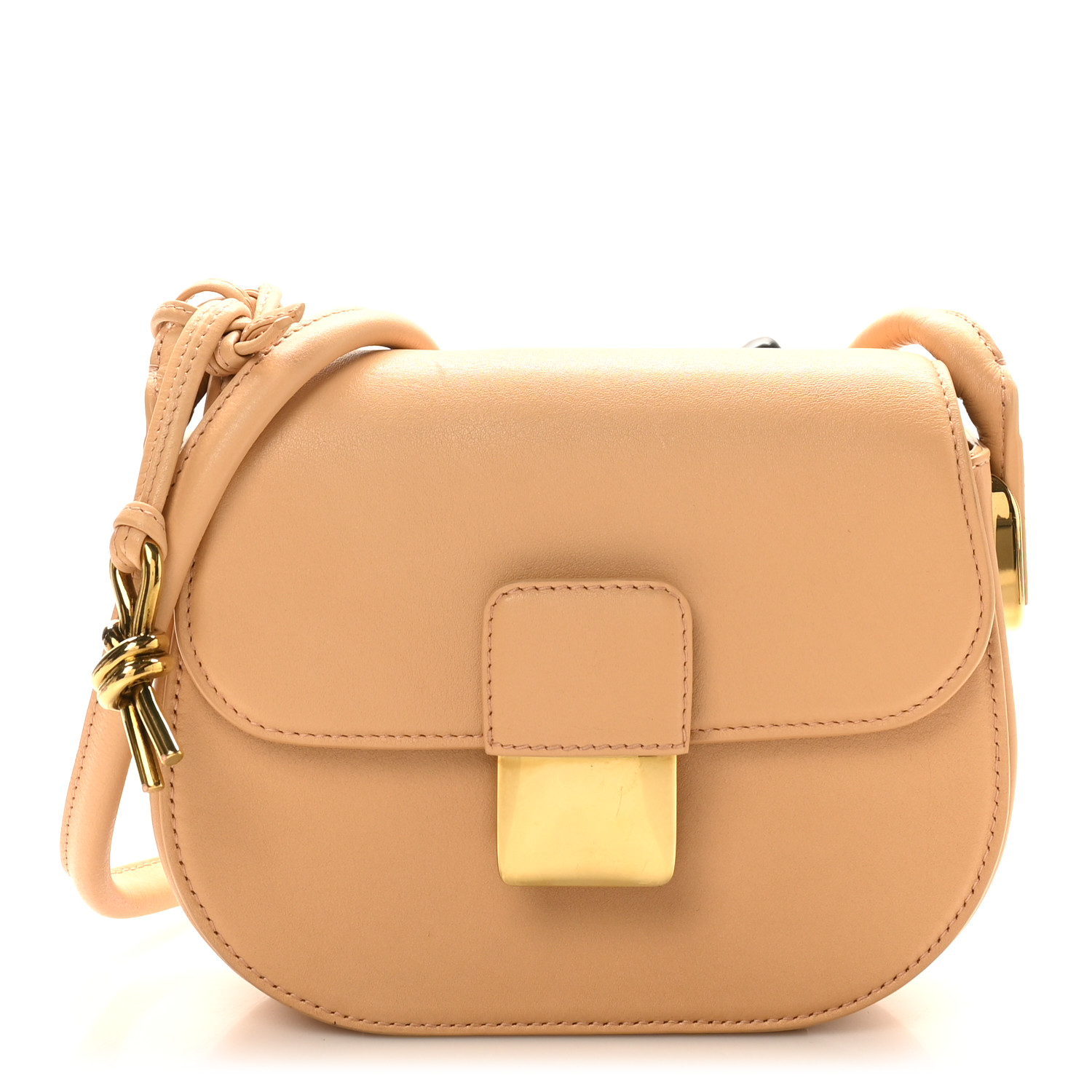 直営店☆BOTTEGA VENETA☆SALE!Mini Desiree クロスボディバッグ BOTTEGA VENETA Calfskin Mini Desiree Crossbody Bag Almond