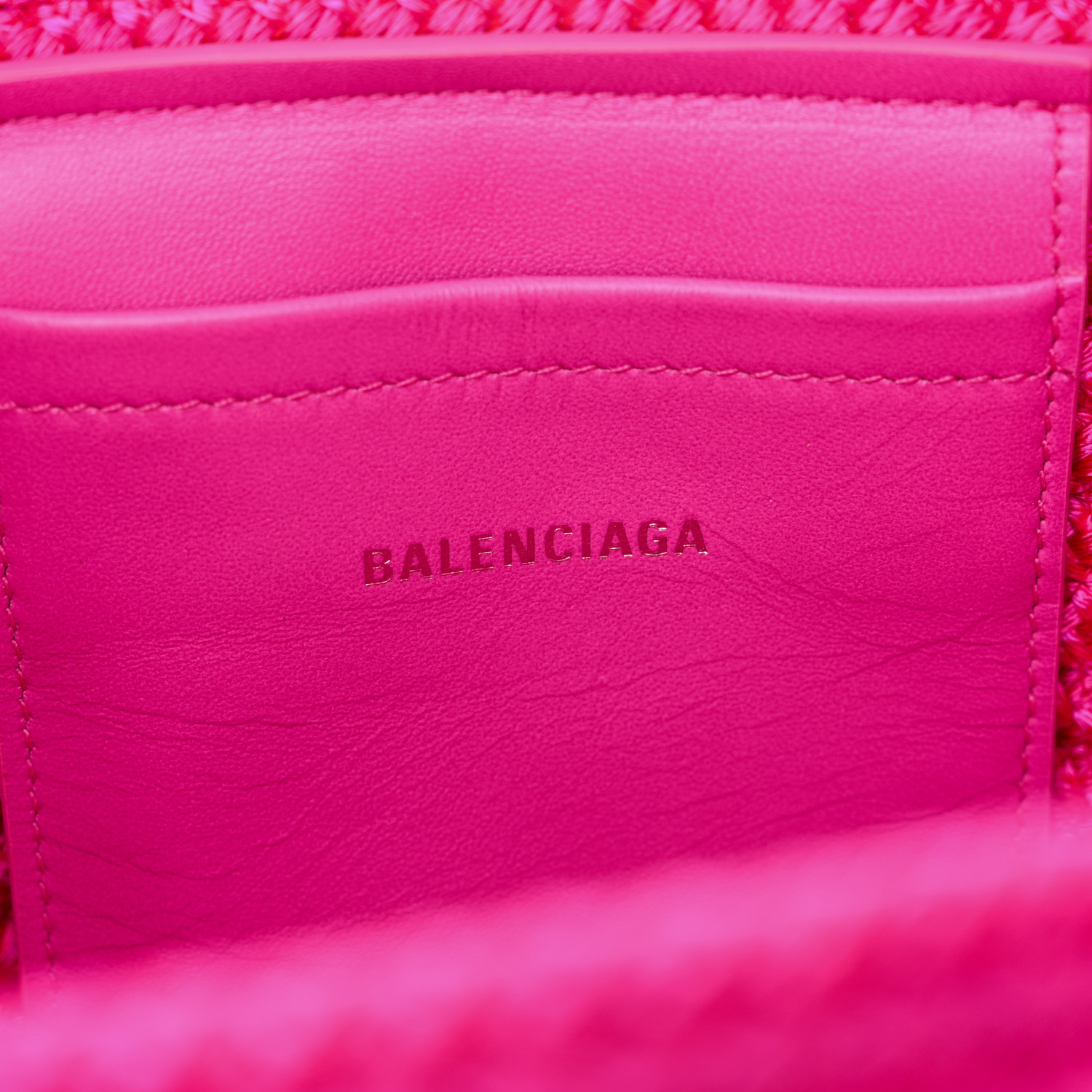 BALENCIAGA ibiza small ピンク Balenciaga Ibiza Fuchsia Nylon Small | Luxe Collective
