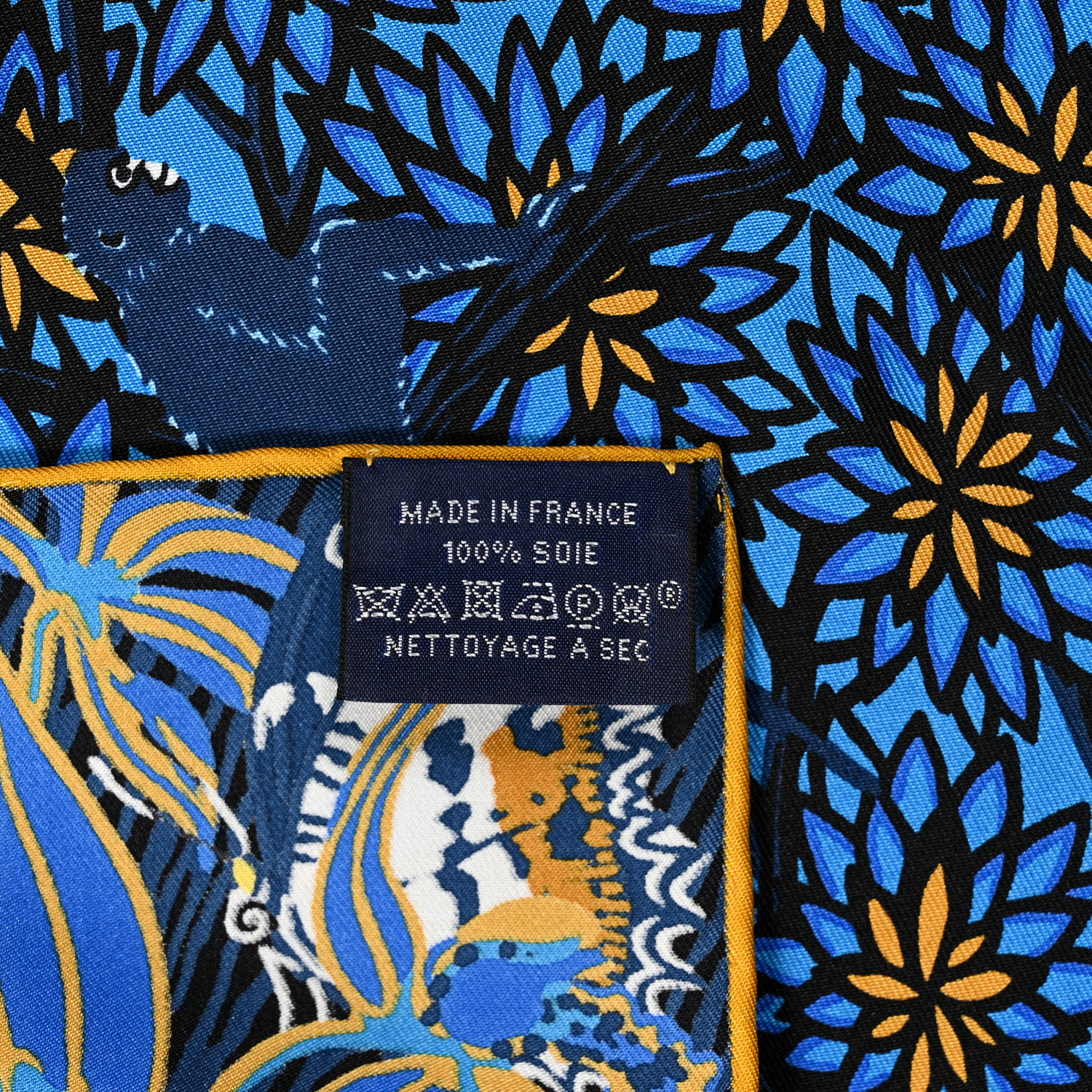 Hermes エルメス バレッタ エクリプス ワイルド・シンガポール HERMES Eclipse PM Wild Singapore blue multicolor silk print