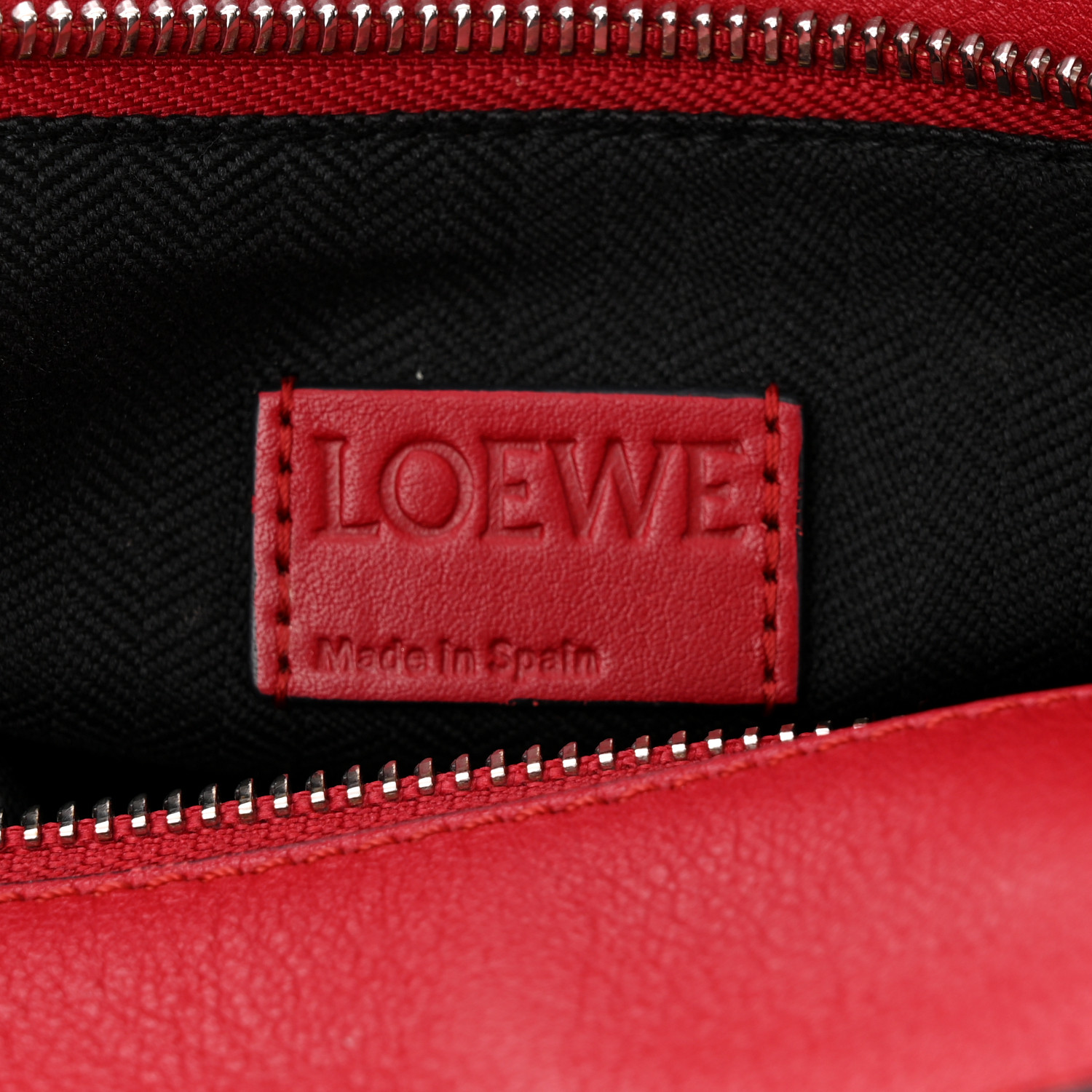 LOEWE Calfskin Zipper Puzzle Bag Red 1428319 | FASHIONPHILE