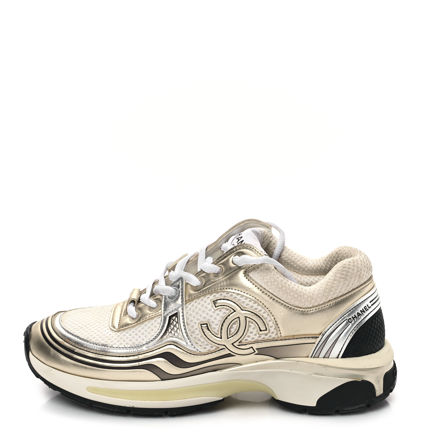 希少品◆入手困難【CHANEL】sneakers Laminated & White Silver CHANEL Fabric Laminated Calfskin Stretch CC Sneakers 38
