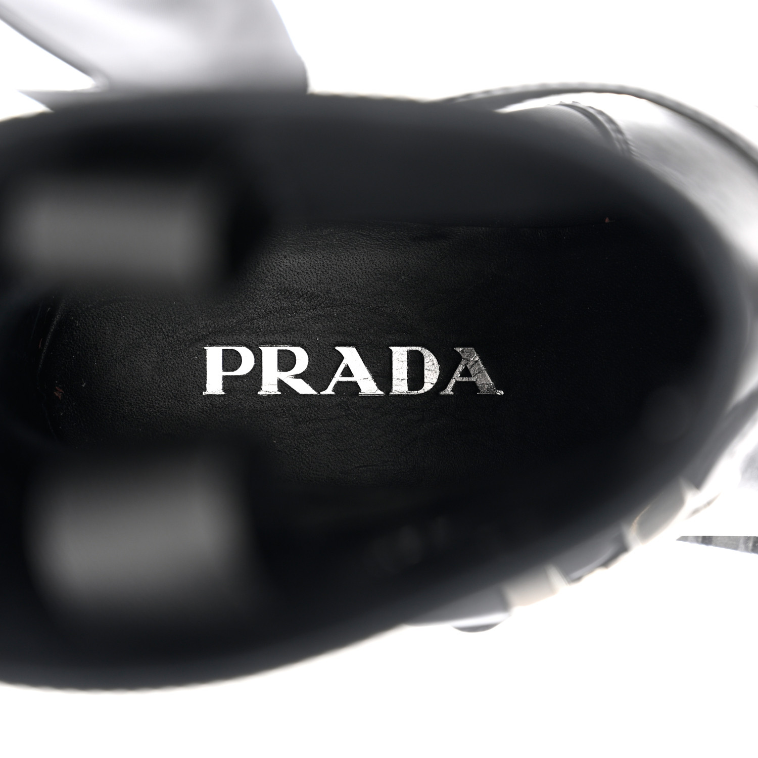 PRADA プラダ ベルベットスリッポン スエード チェーン ロゴ ブラック 8083000136087_1.jpg?v=