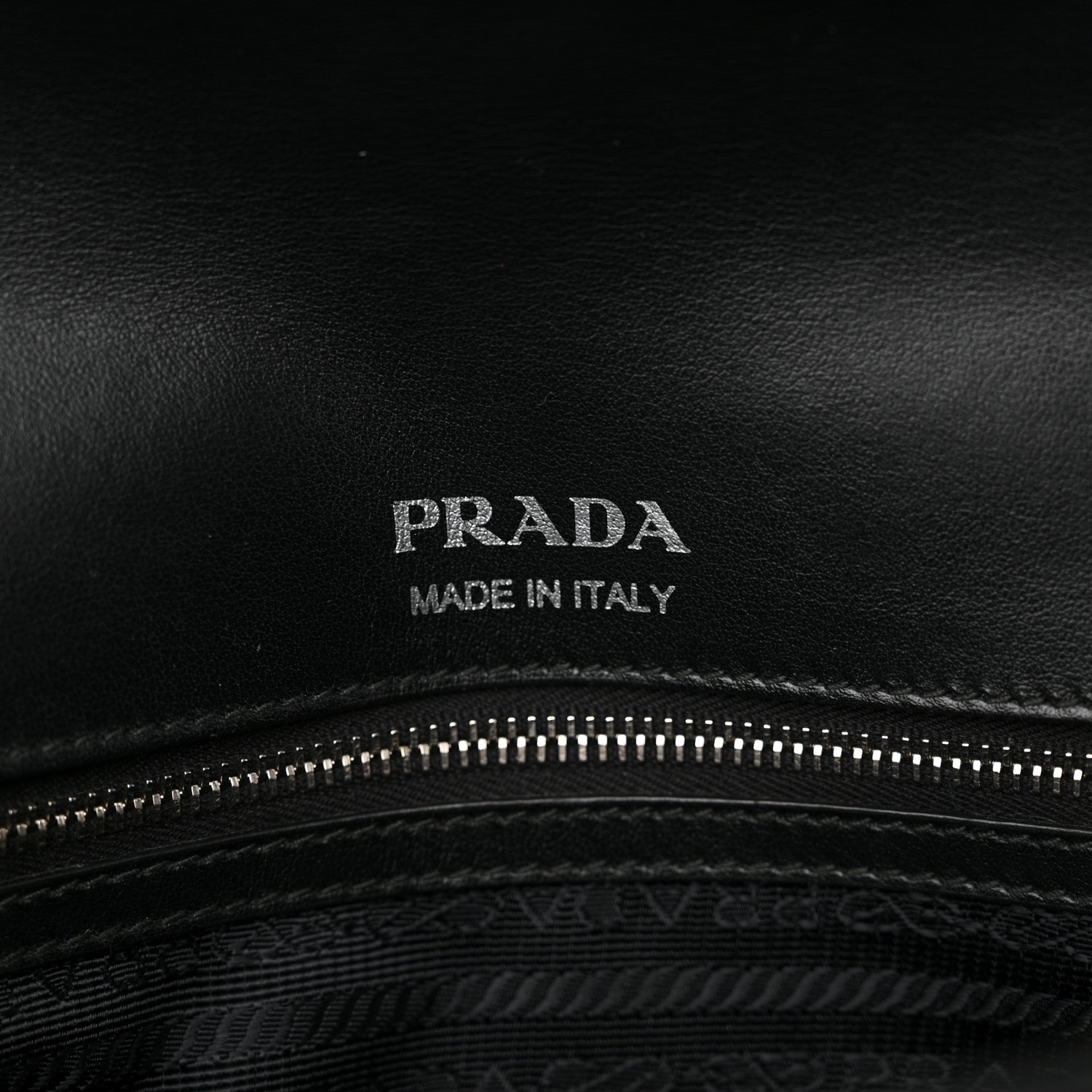 PRADA セール★ ABG468 PRADA Soft Calfskin Impunture Diagramme Large Chain Flap