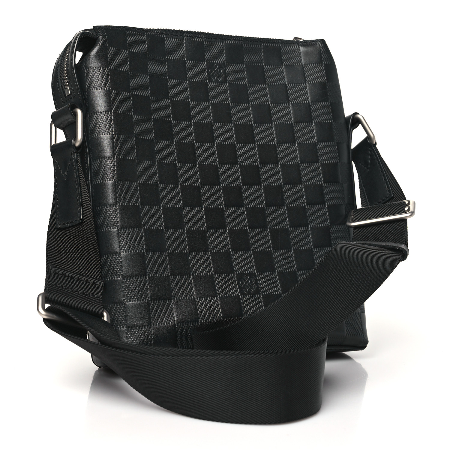 Louis Vuitton ★Damier Infini Discovery Messenger BB Black LOUIS VUITTON Damier Infini Discovery Messenger BB Onyx