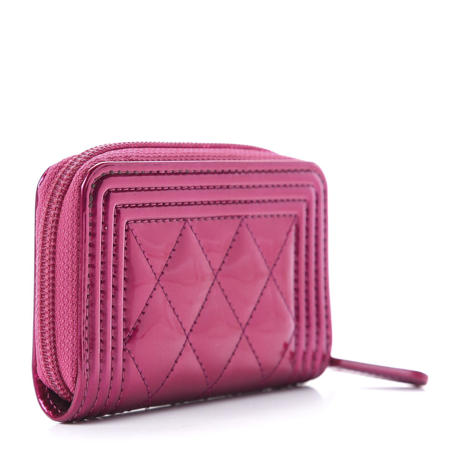 CHANEL - にゃ CHANEL Metallic Patent Quilted Zip Around Boy Coin Purse