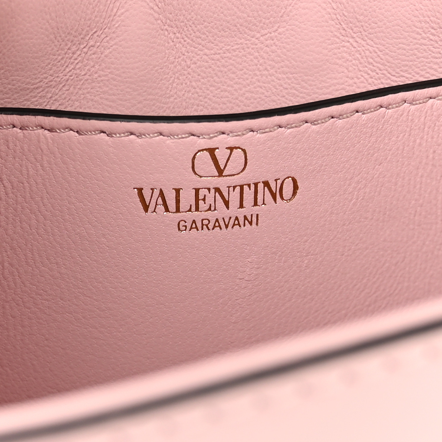 VALENTINO GARAVANI Brushed Calfskin Rockstud Flip Lock Chain