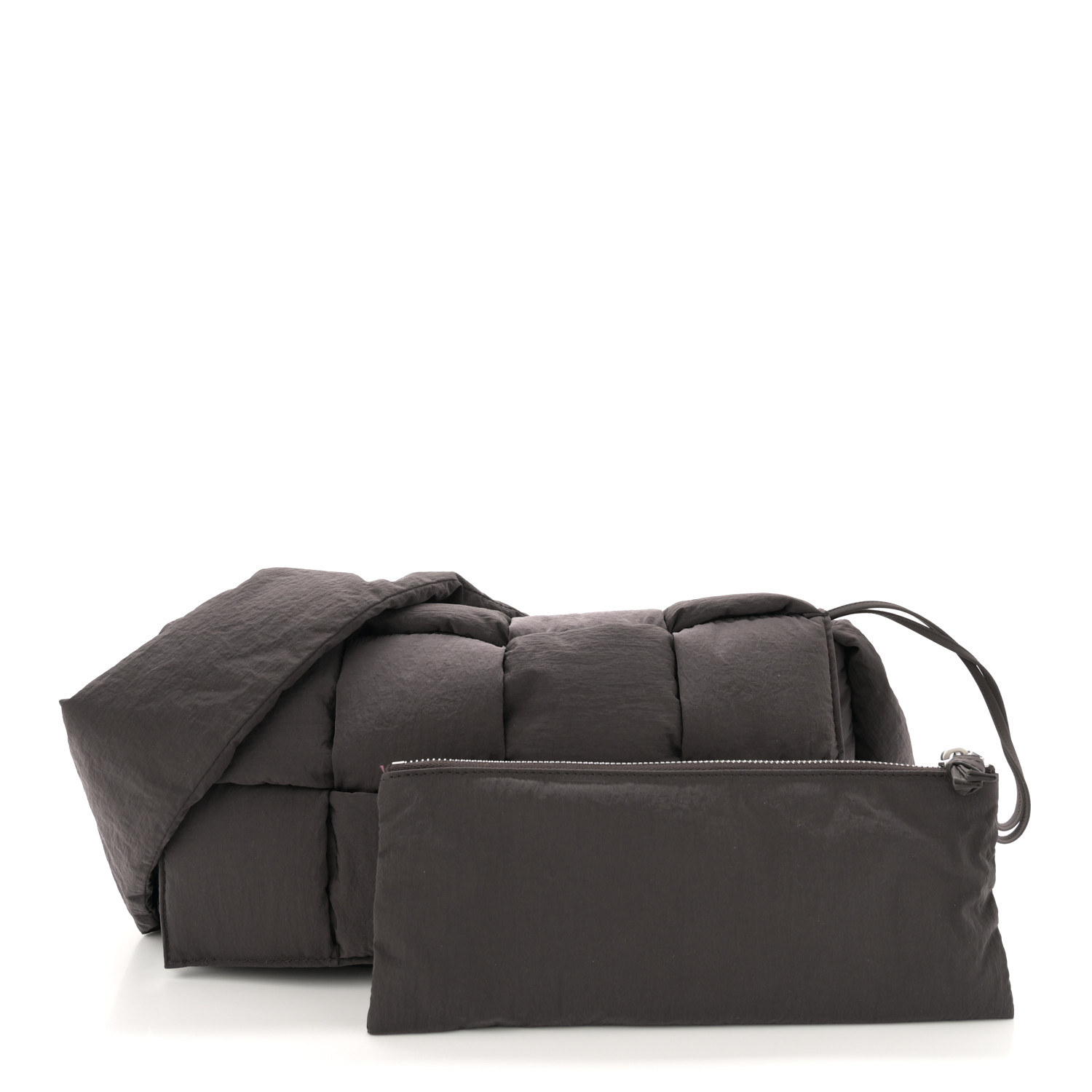 【BOTTEGA VENETA】Padded Cassette Shoulder Bag Fondant Bottega Veneta Chain Cassette Padded Intreccio Shoulder Bag
