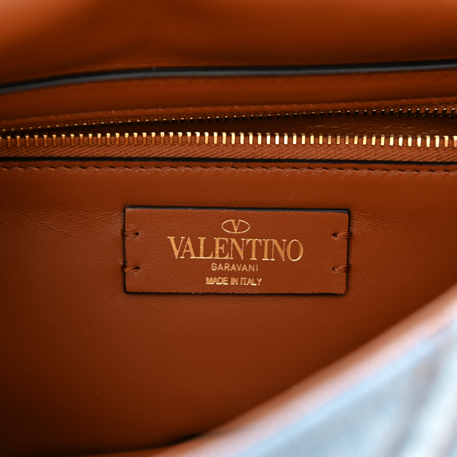 VALENTINO GARAVANI Denim Large Roman Stud Shoulder Bag Light
