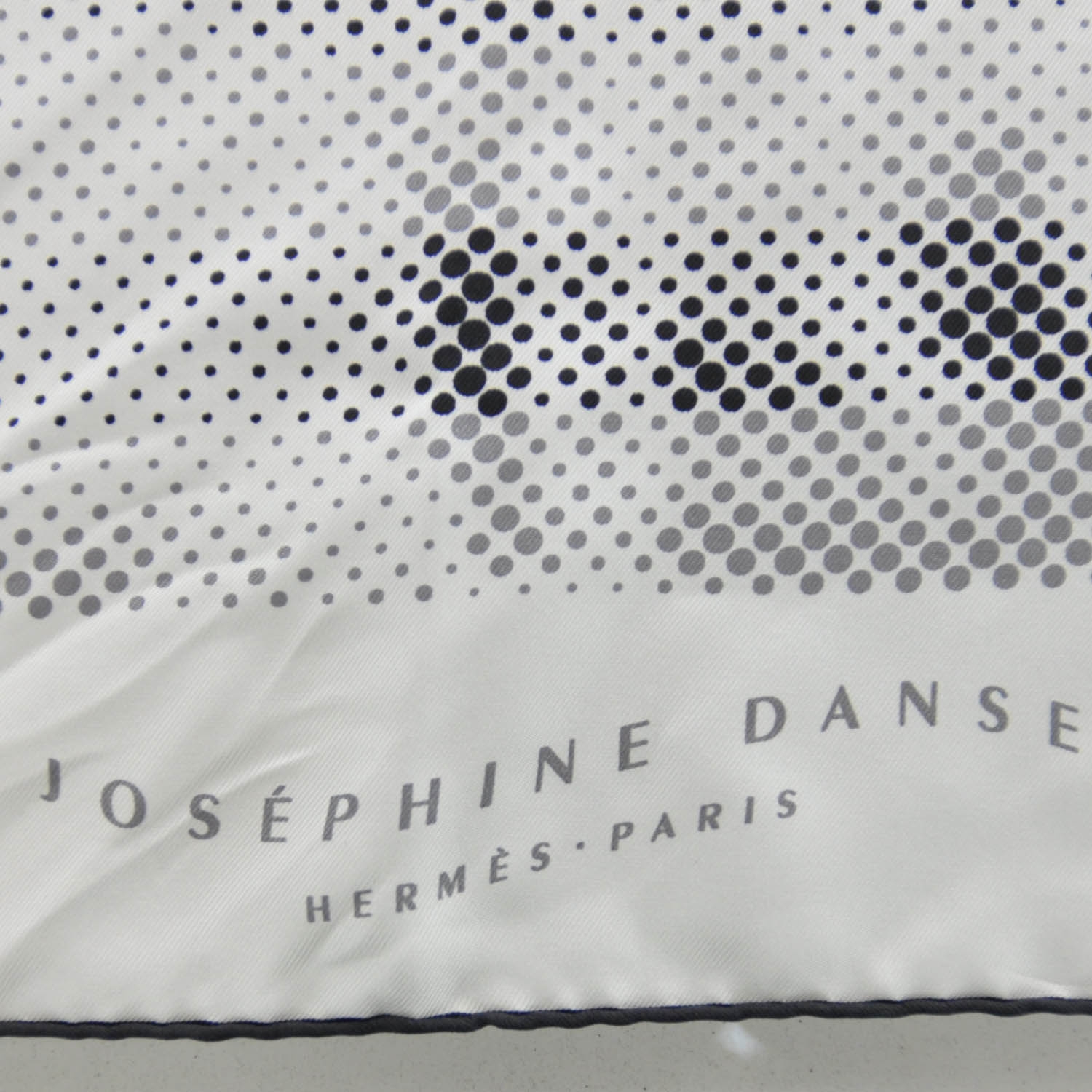 HERMES Silk Josephine Danse Scarf 90 32881 | FASHIONPHILE