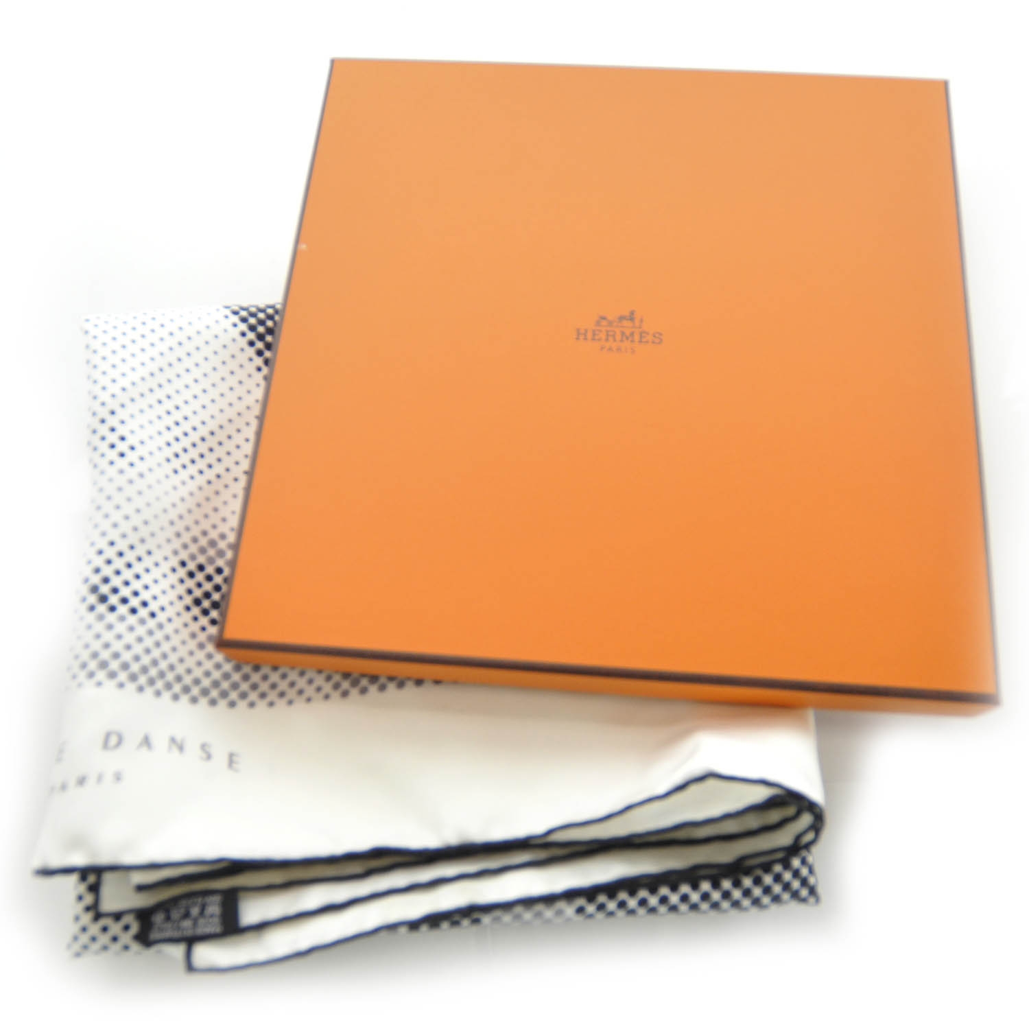 HERMES JOSEPHINE DANSE スカーフ オレンジ HERMES Silk Josephine Danse Scarf 90 32881 | FASHIONPHILE