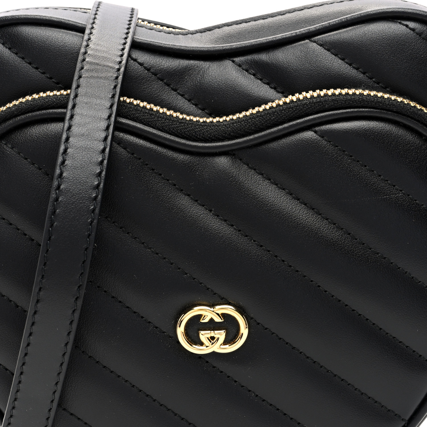 【GUCCI】Interlocking G Mini Heart Shoulder Bag Black WMNS) Gucci Interlocking G Mini Heart Shoulder Bag 'Black