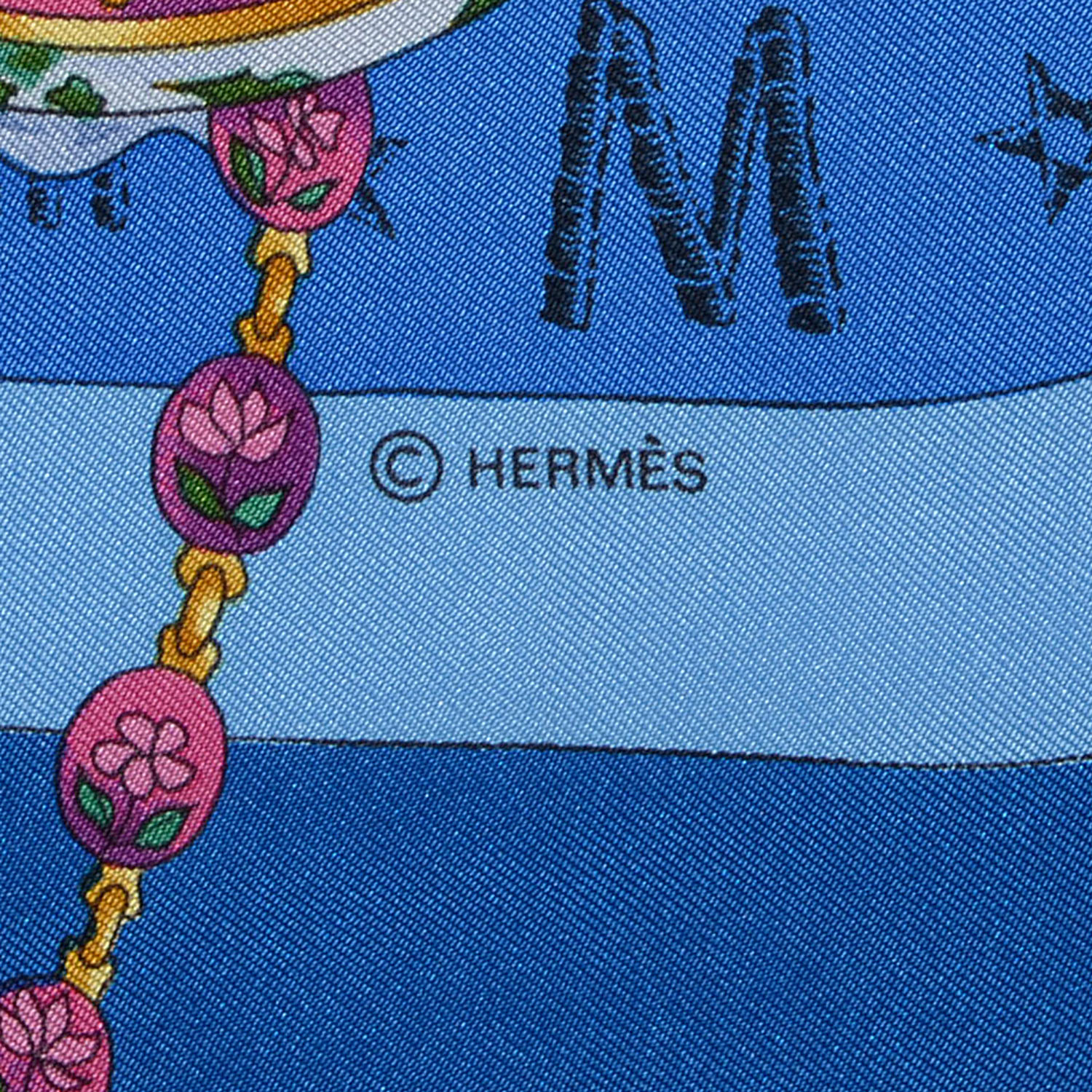 HERMES Silk La Ronde des Heures Scarf 90 80087 | FASHIONPHILE
