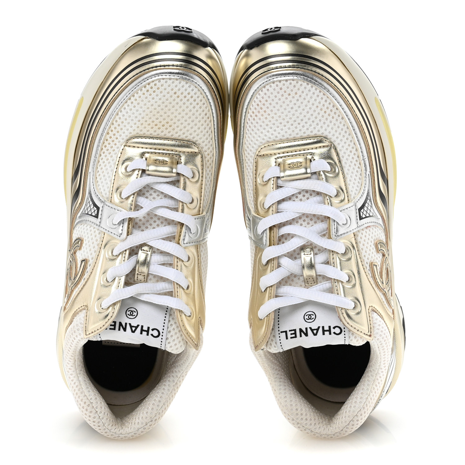 CHANEL white goldスニーカー38 1/2 CHANEL Fabric Laminated Calfskin Stretch CC Sneakers 38