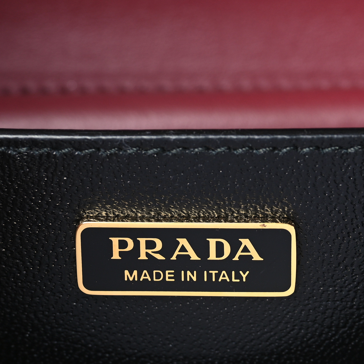 小物 PRADA PRADA City Calf Saffiano Mini Cahier Bag Granato 1352978