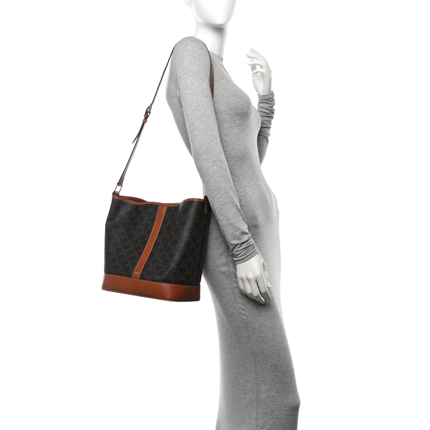 【CELINE】MEDIUM BUCKET BAG CELINE Triomphe Canvas Calfskin Medium Bucket Bag Tan
