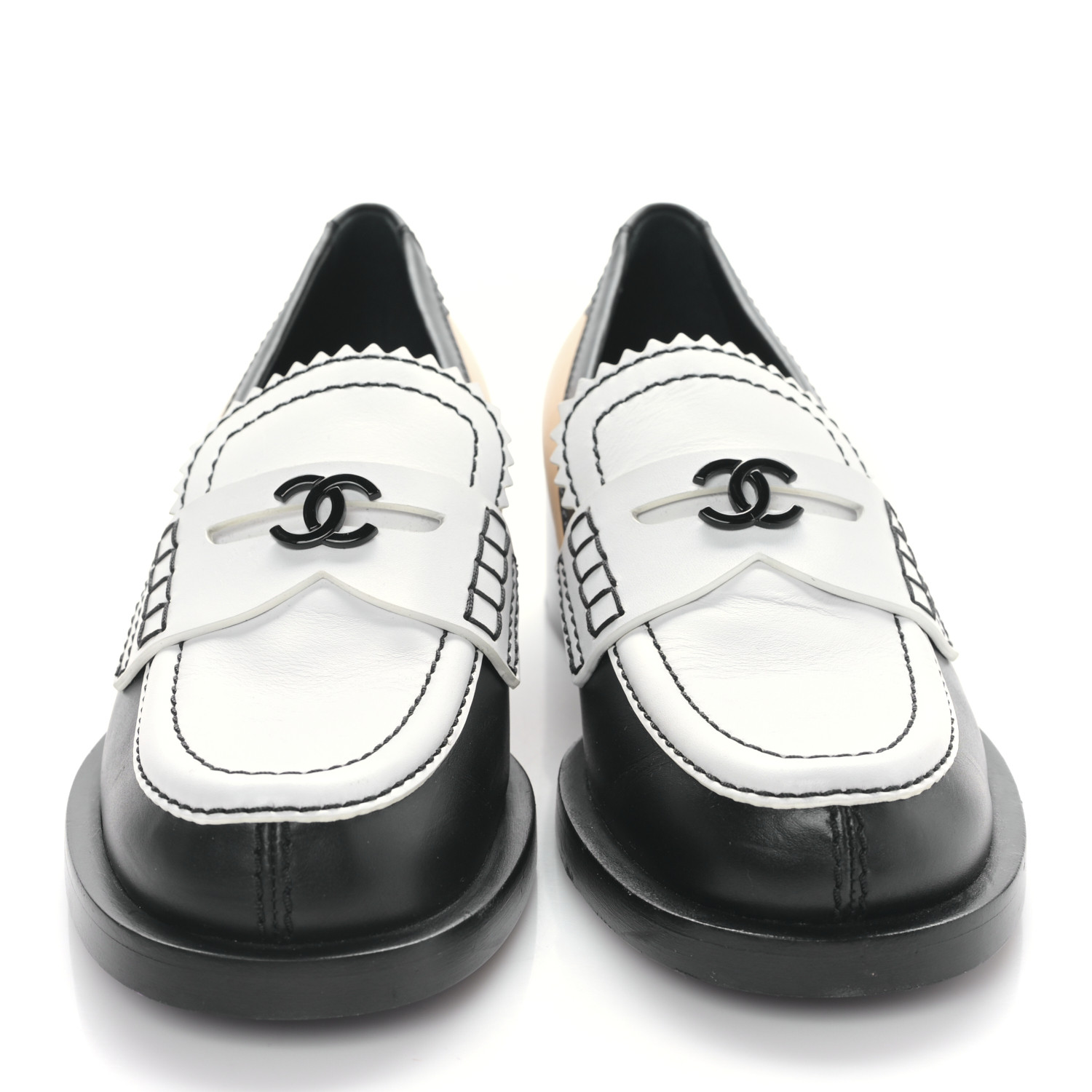 白と黒、そのコントラストに宿る【CHANEL】モノトーンキャップ モノクロシンプルで大人気♥】CHANEL キャップ