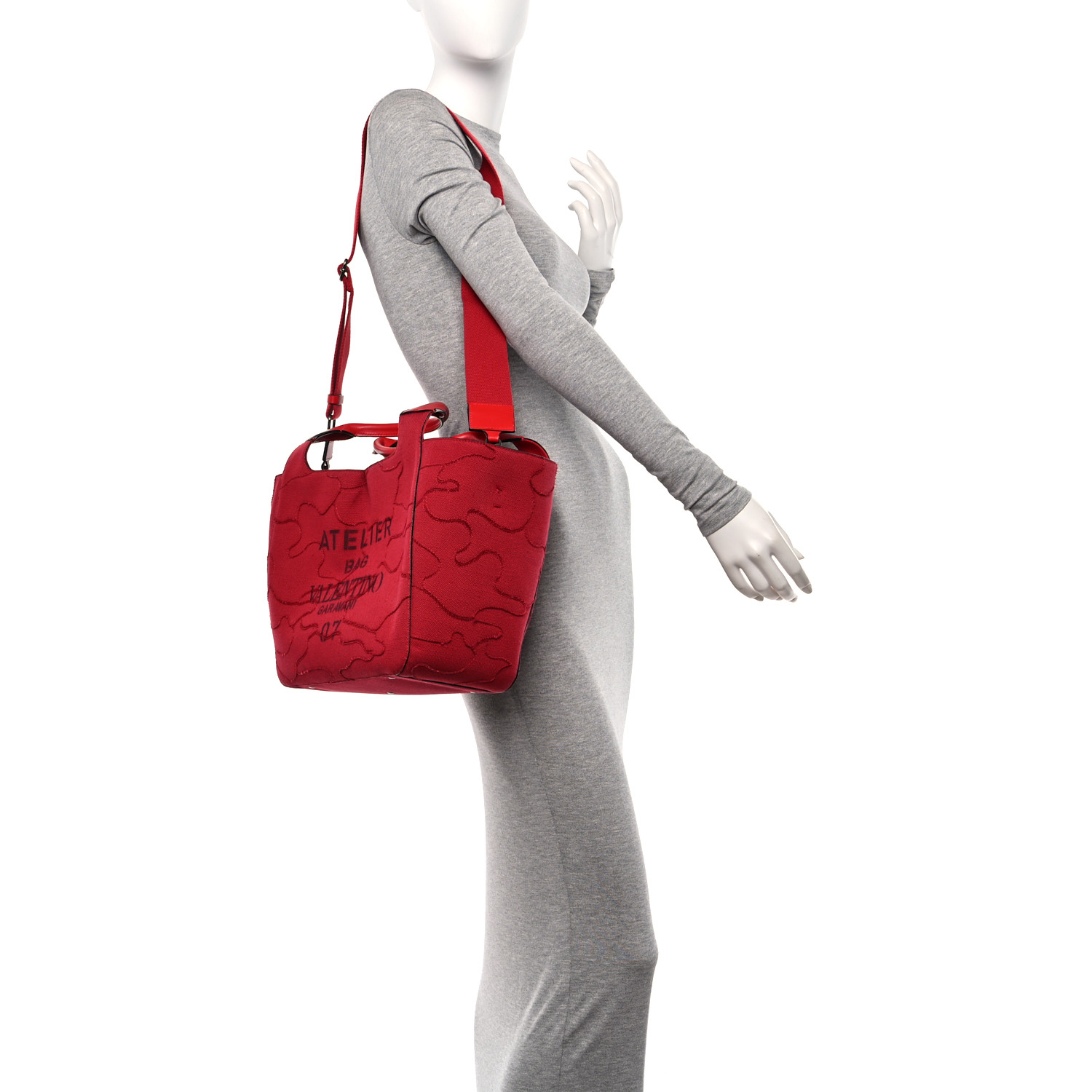 【VALENTINO】Atelier 07 Camouflage Edition トートバッグ Buy Valentino 07 Camouflage Edition Atelier Tote Bag 'White