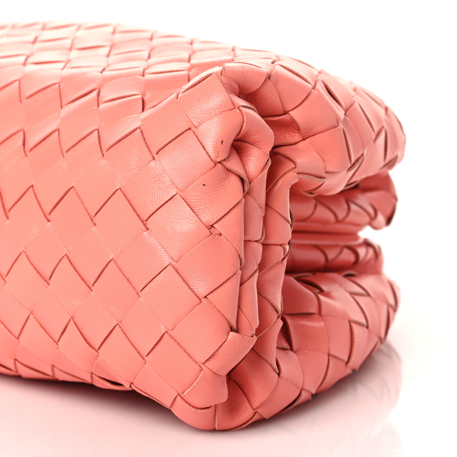 【BOTTEGA VENETA】Mini Pouch Peach BOTTEGA VENETA Nappa Maxi Intrecciato The Pouch Oversized