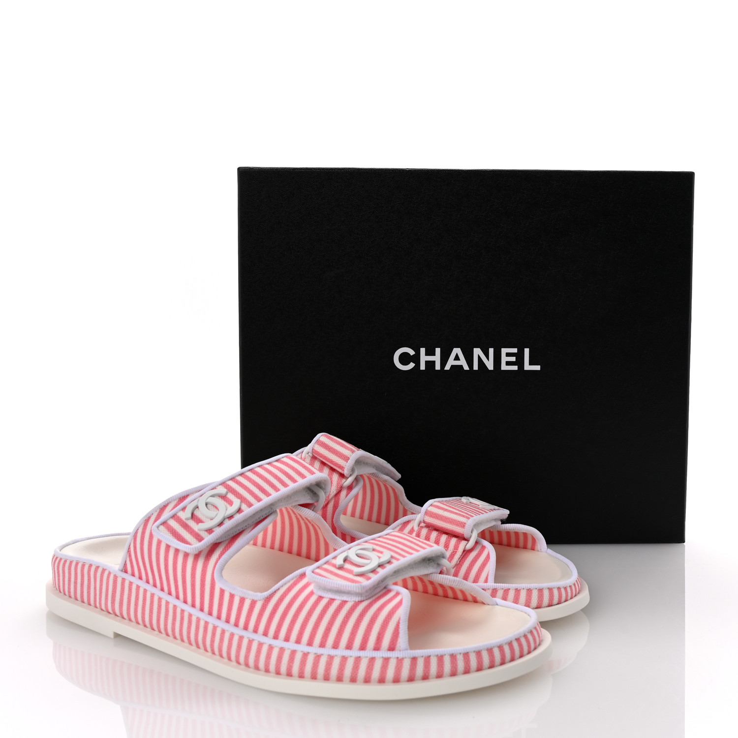 24P【CHANEL】コットン トップ ピンク & ホワイト 入荷極少 CHANEL Printed Cotton Velcro Dad Flat Mules 41 White Pink