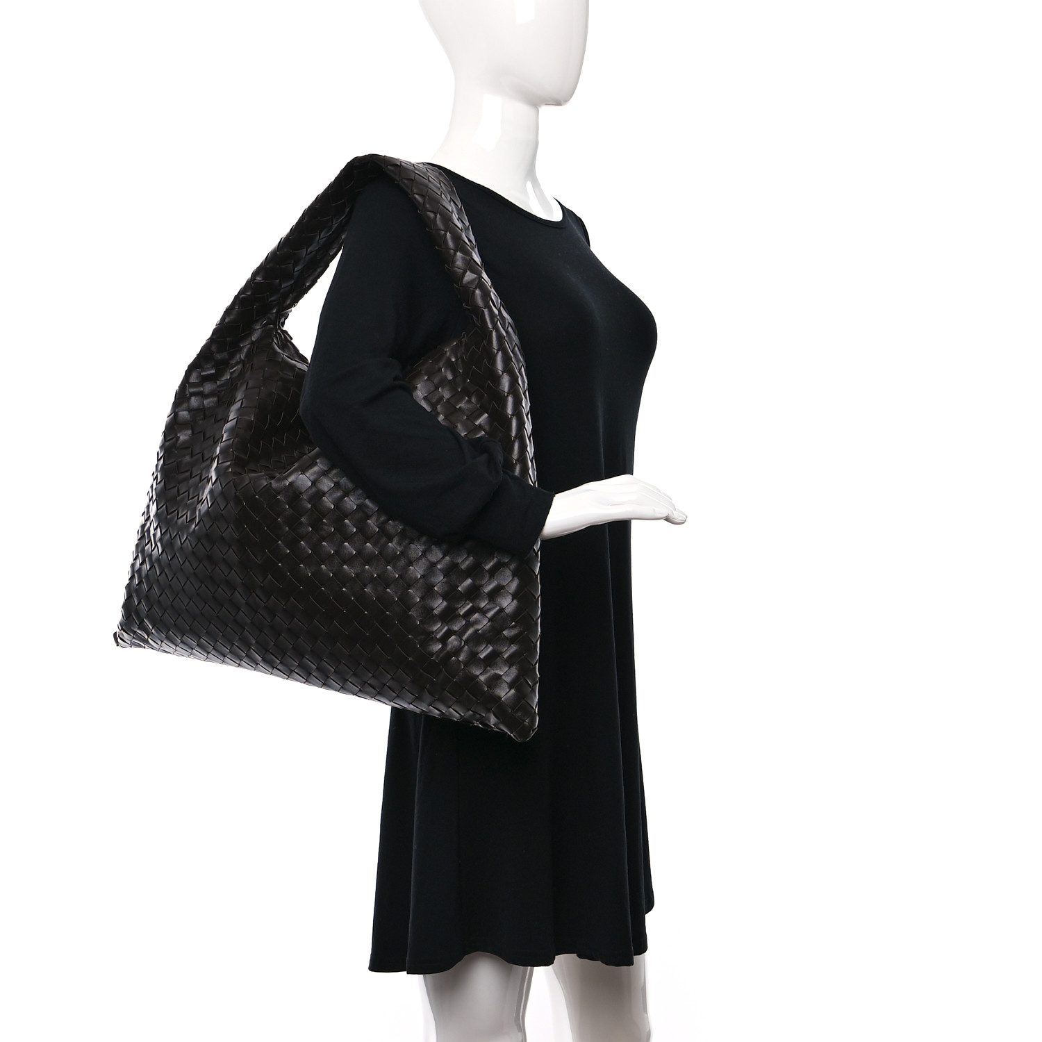 バッグ BottegaVeneta Hop large fondant Bottega Veneta Large Hop Bag in Fondant & Muse Brass | FWRD