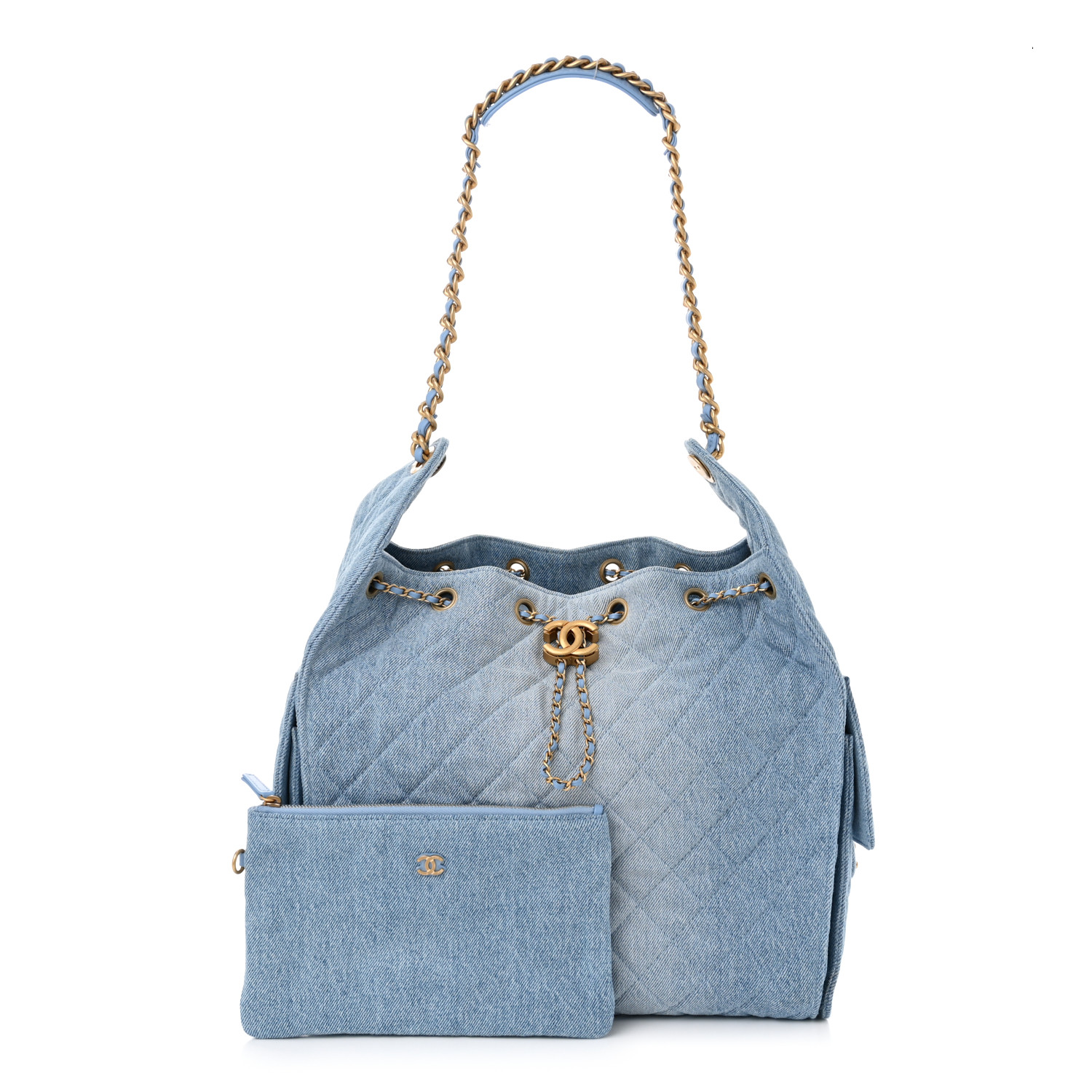 【CHANEL】CHANEL 25 ミディアム ハンドバッグ デニムブルー Chanel 25 medium handbag, Washed denim & gold-tone metal