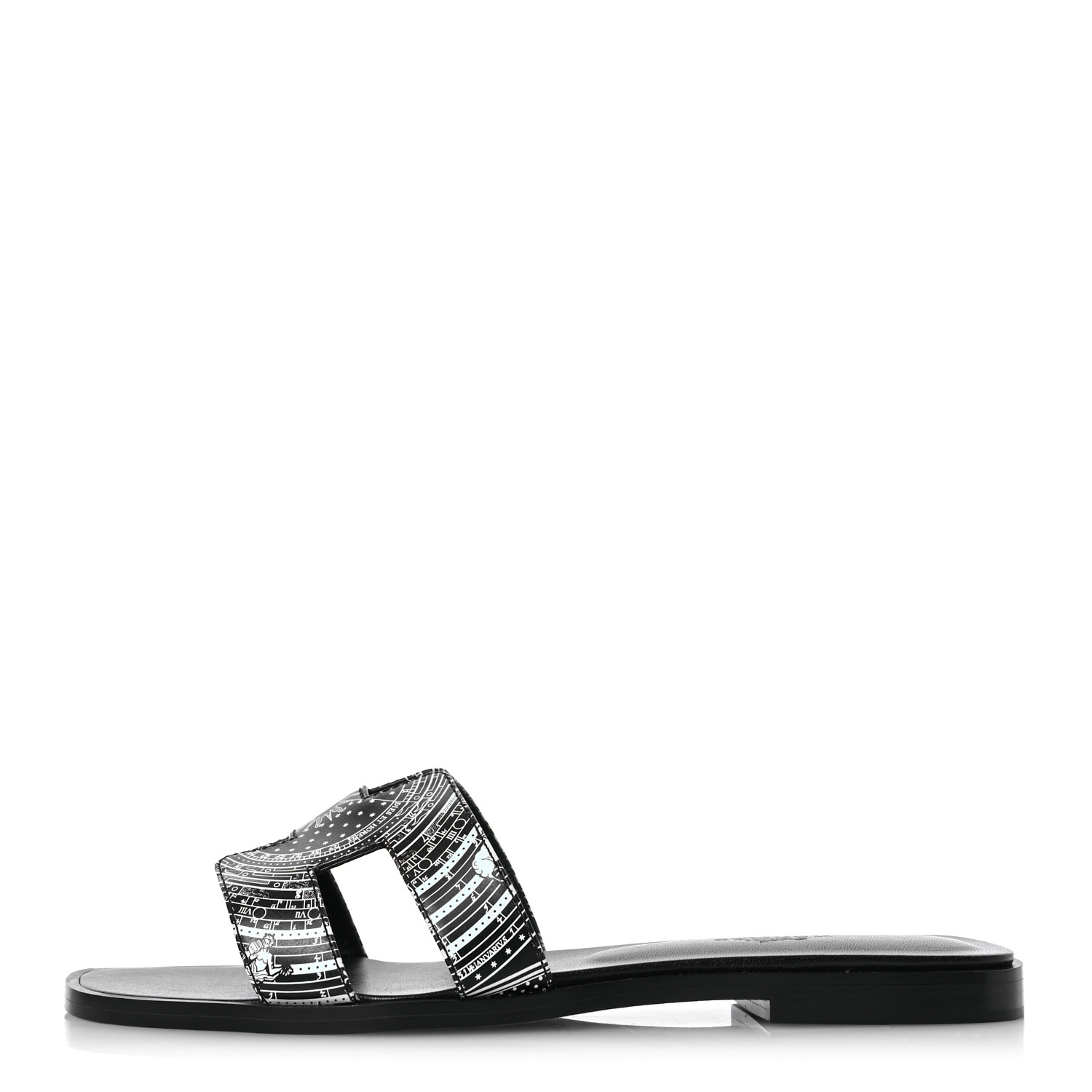 レア！Astrologie Bandanaプリント入りHermesChypreサンダル HERMES Calfskin Astrologie Bandana Oran Sandals 36.5 Black