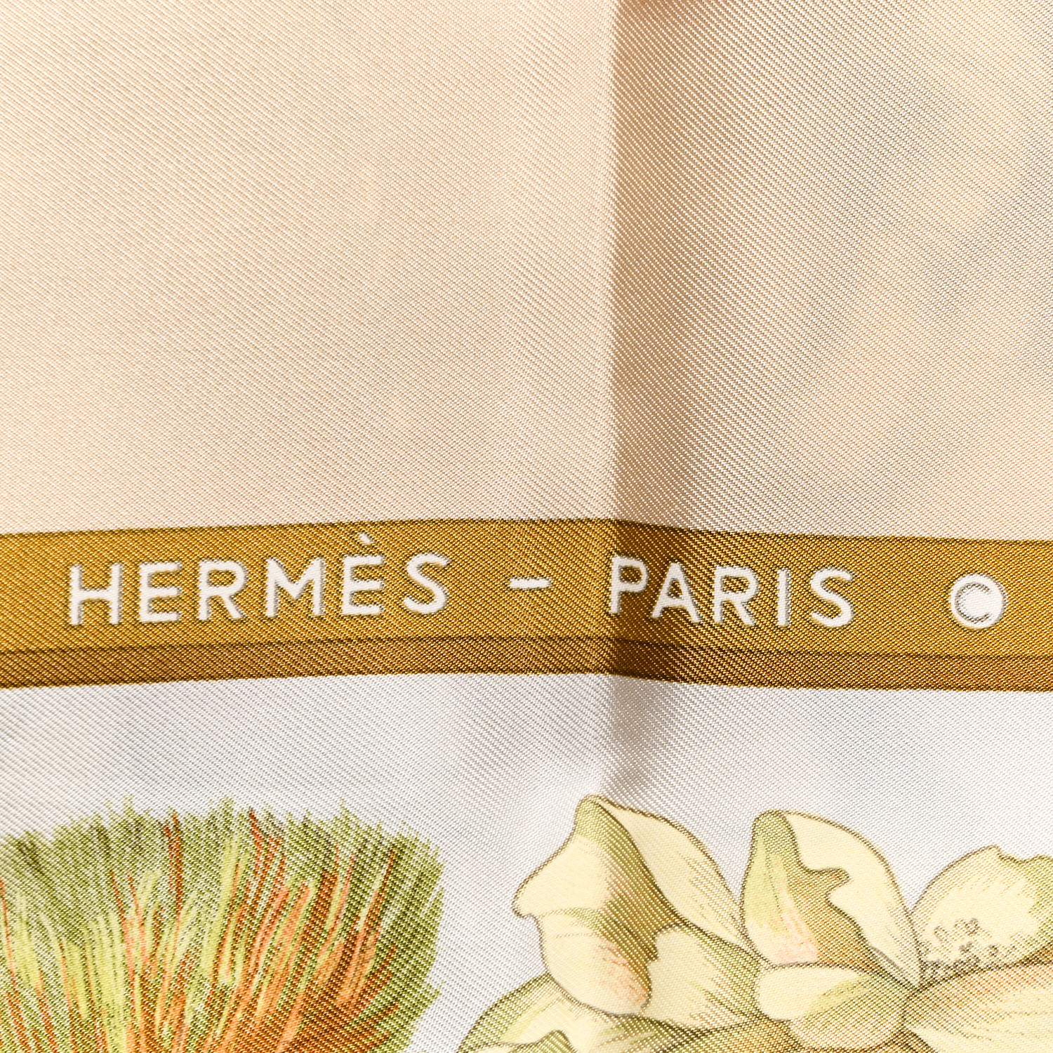 HERMES Silk Regina Scarf 90 1654725 | FASHIONPHILE