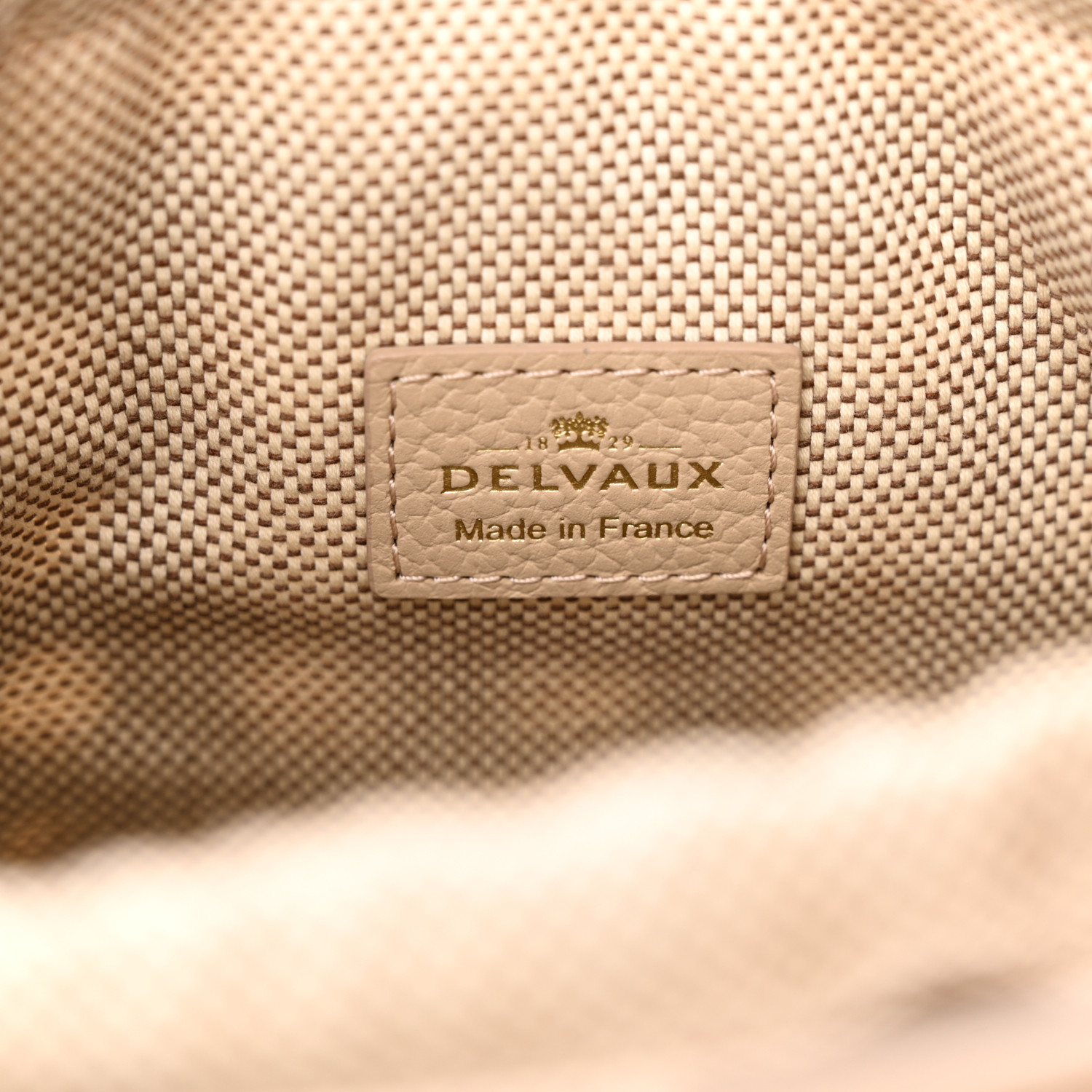 【大人気 ミラノ直送】DELVAUX Pin Mini Bucket Airess Sirocco DELVAUX Taurillon Soft Mini Airess Pin Bucket Sirocco