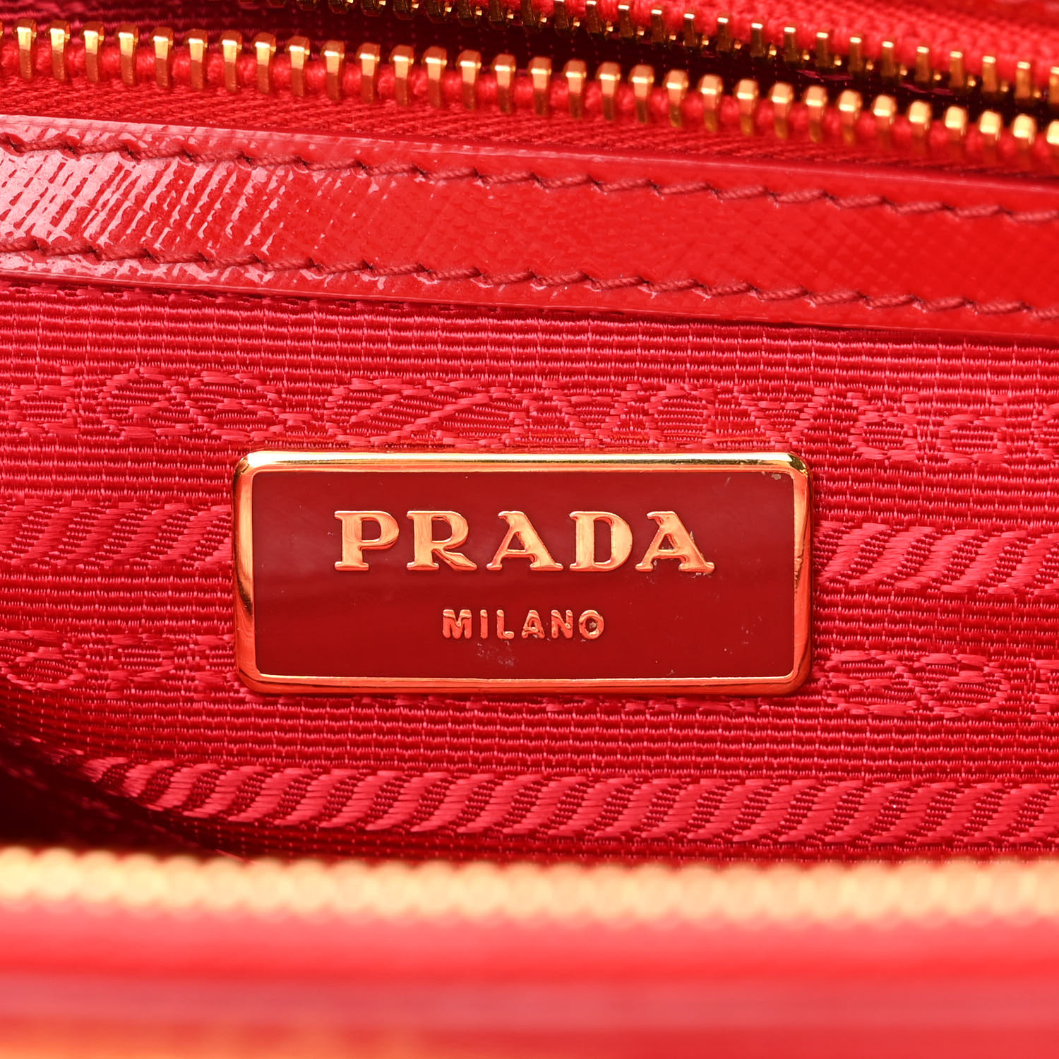 PRADA Saffiano Vernice Small Galleria Double Zip Rosso