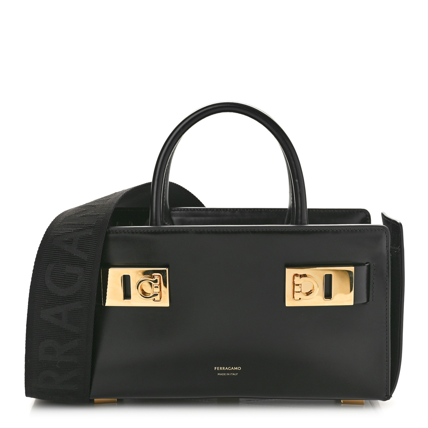 Salvatore Ferragamo Siena ブラック 7C 箱あり SALVATORE FERRAGAMO Brushed Off Calfskin Small Gancini
