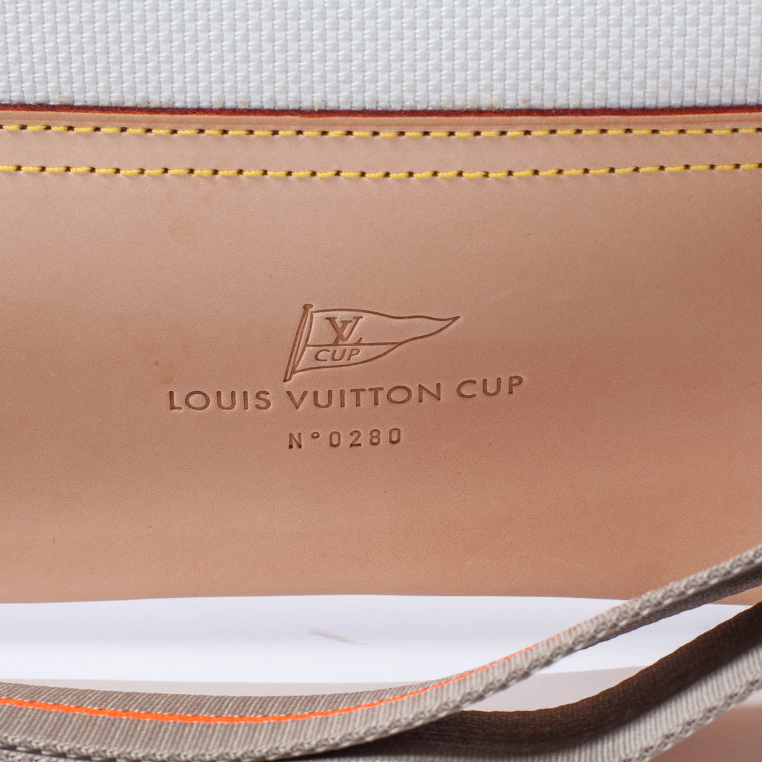 LOUIS VUITTONキューブ 839ad74bfc9e49c81f9bb5ce3e0357