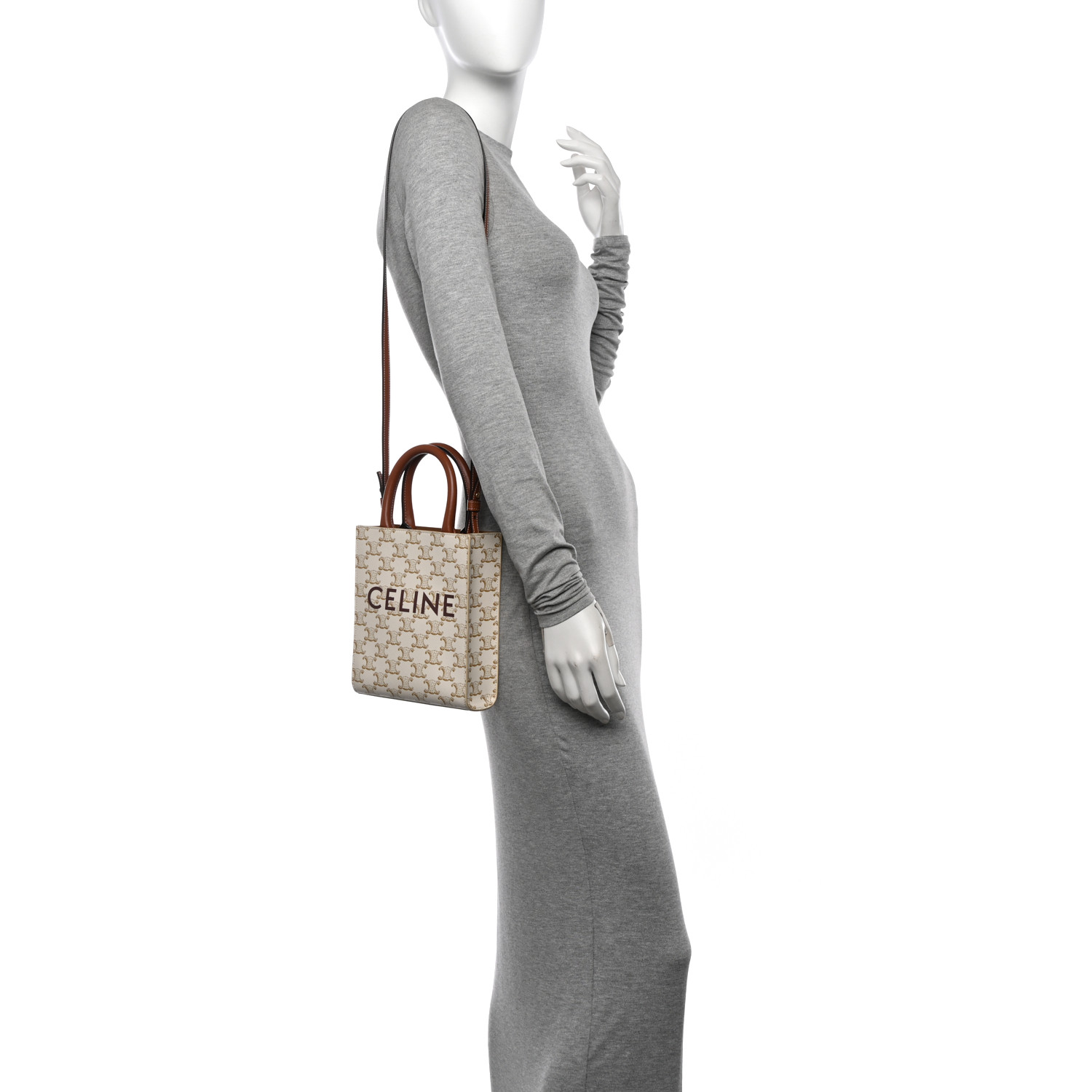 大人気【CELINE】 Micro cabas in Triomphe canvas and calfskin 196762EZ6.01BC_1_SUM23.jpg