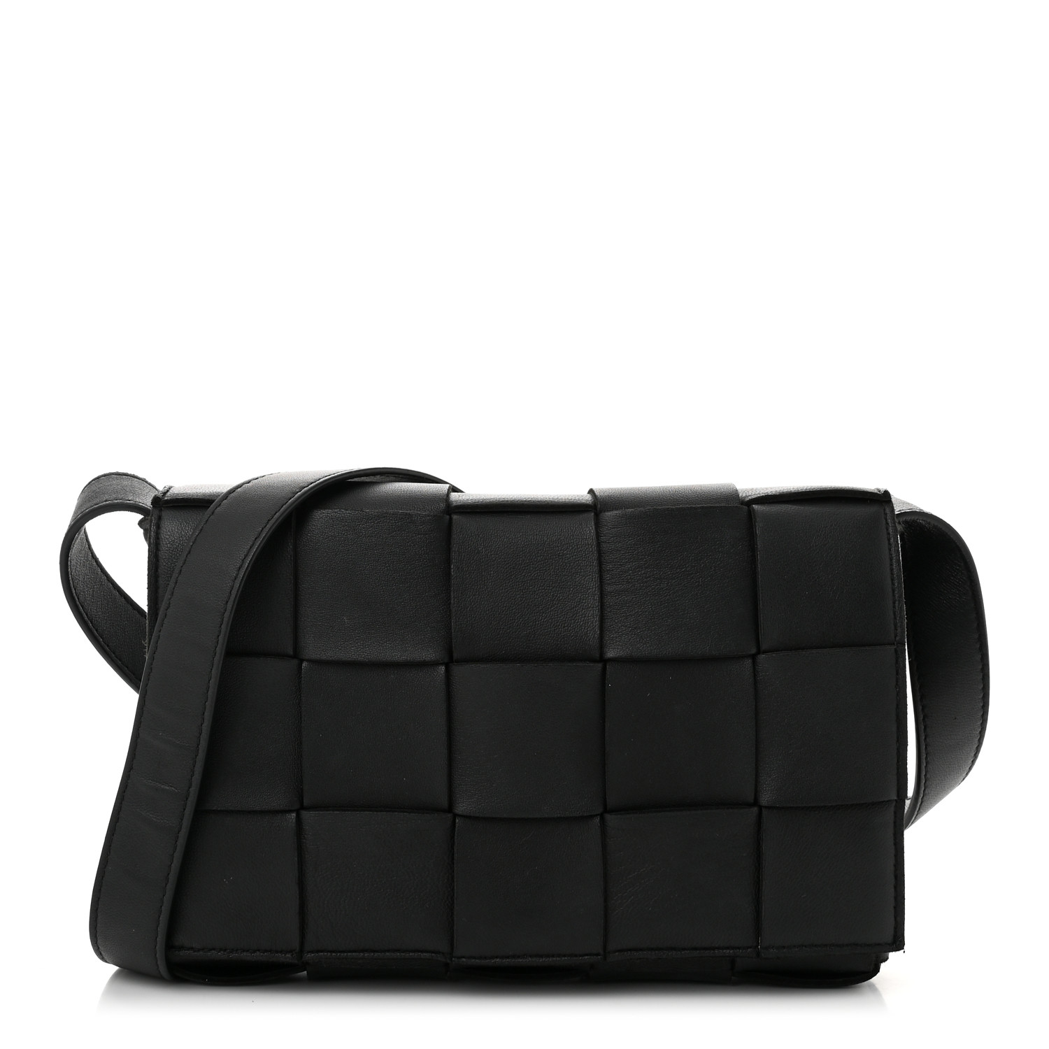 【BOTTEGA VENETA】MAXI CASSETTE CROSSBODY BAG BOTTEGA VENETA Lambskin Maxi Intrecciato Cassette Crossbody